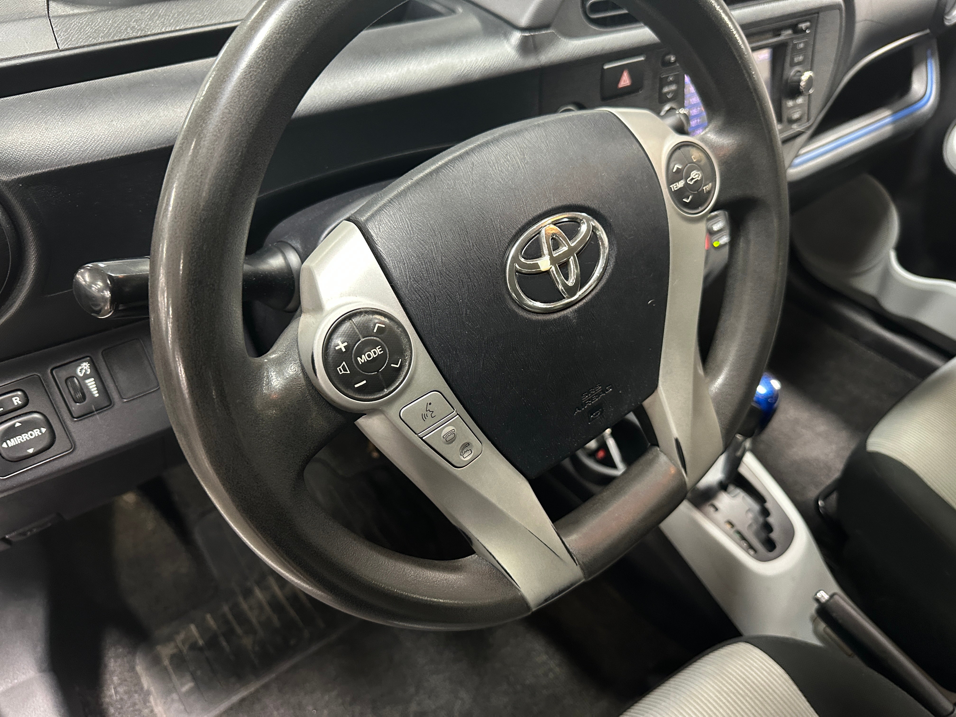 2013 Toyota Prius c Three 5