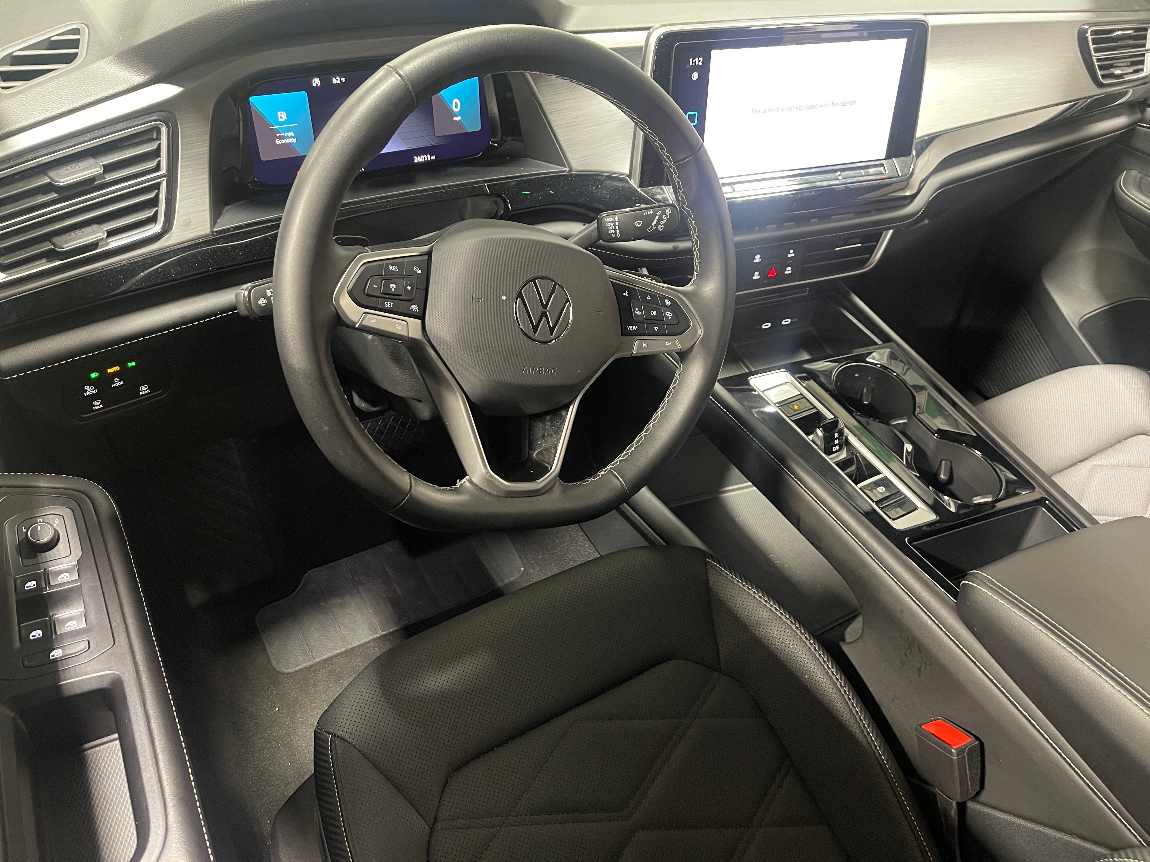 2024 Volkswagen Atlas SE 3