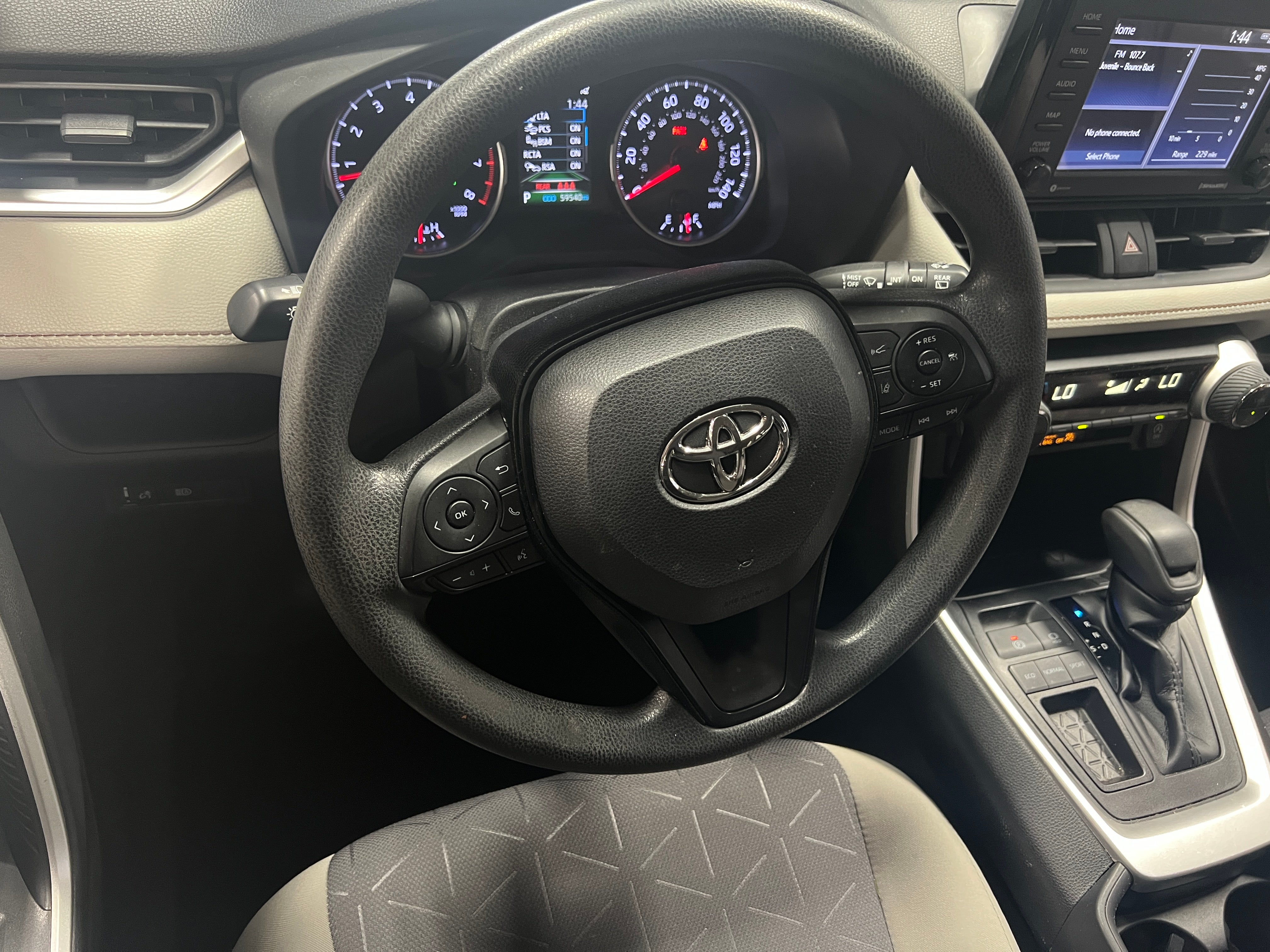 2021 Toyota RAV4 XLE 5