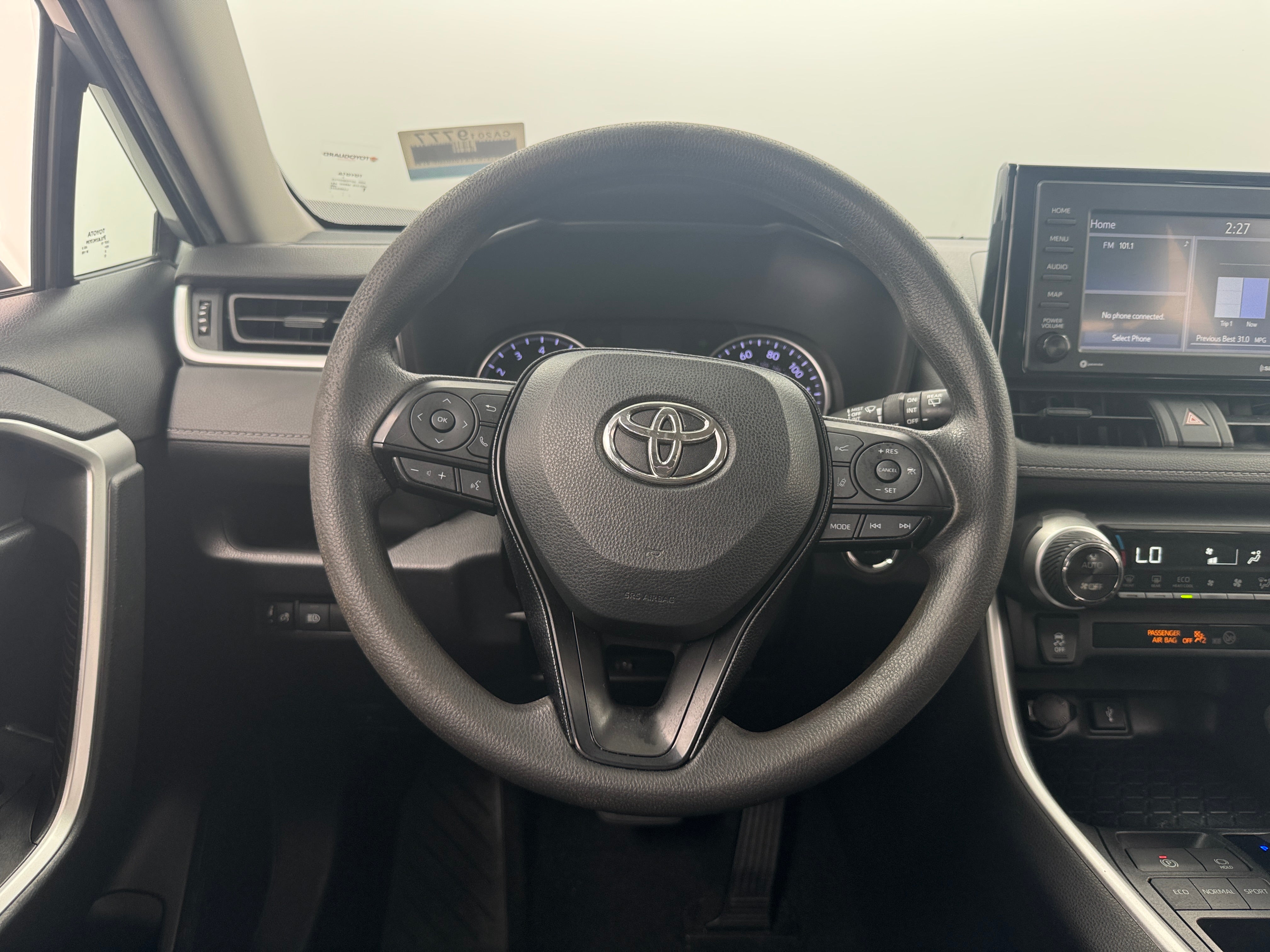 2020 Toyota RAV4 XLE 5