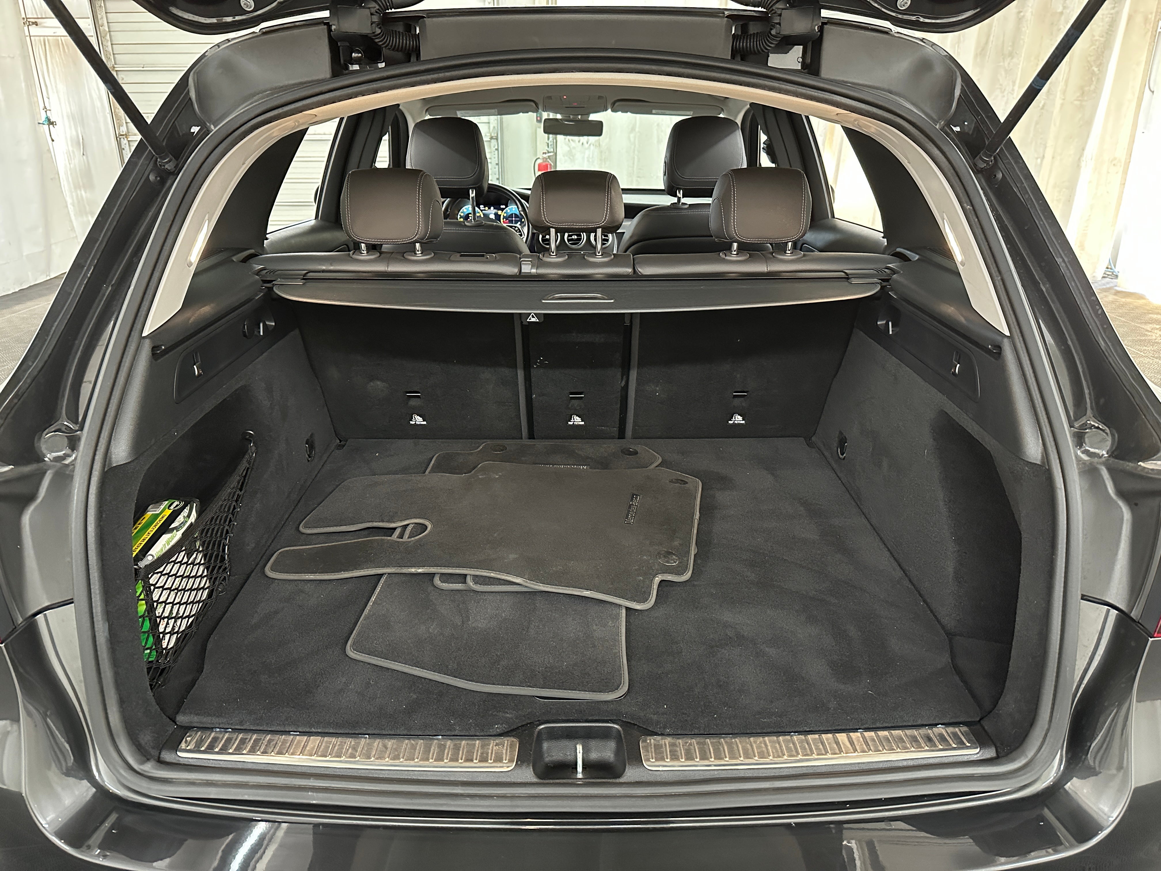 2020 Mercedes-Benz GLC 300 7