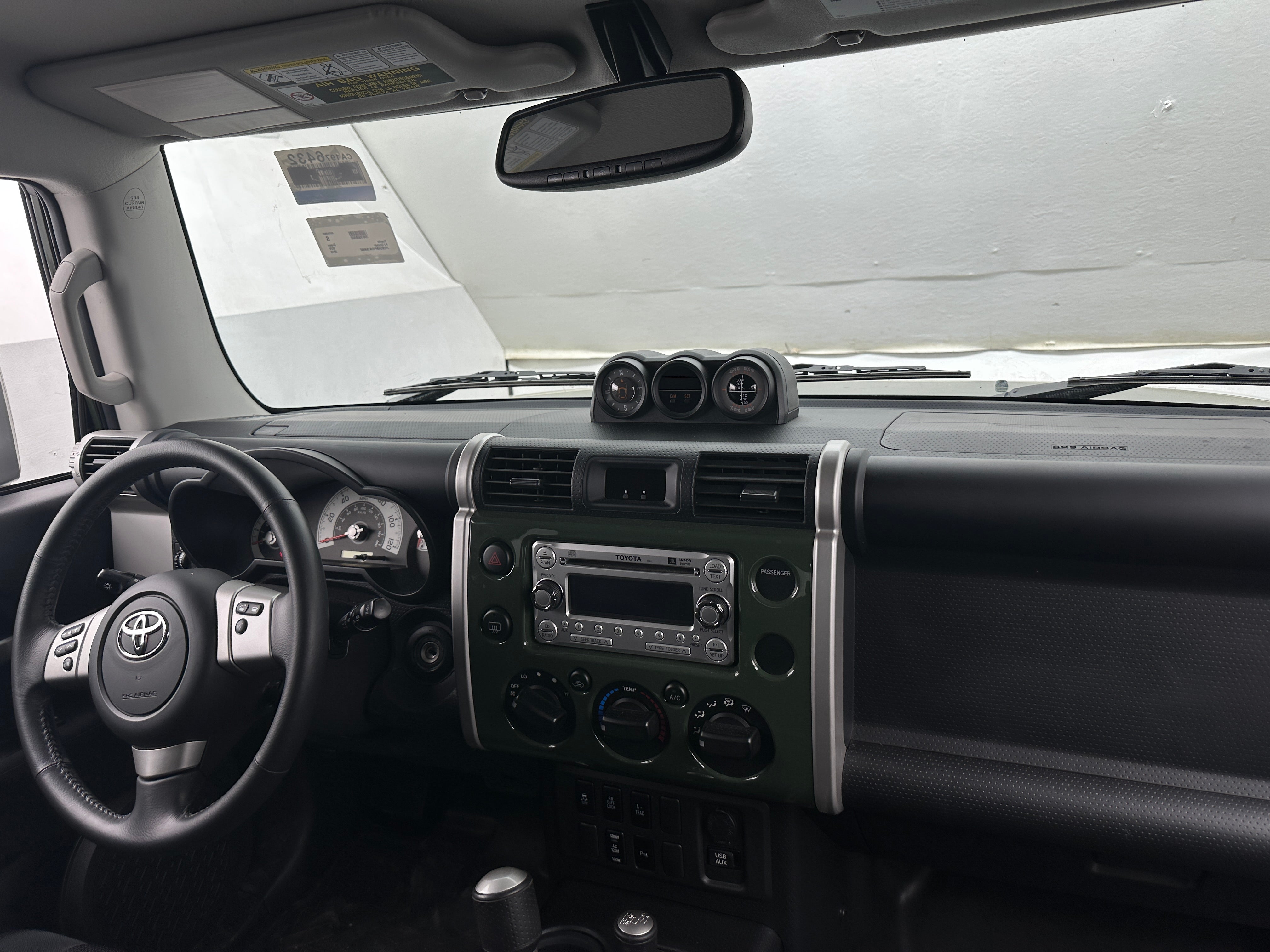 2013 Toyota FJ Cruiser Base 3