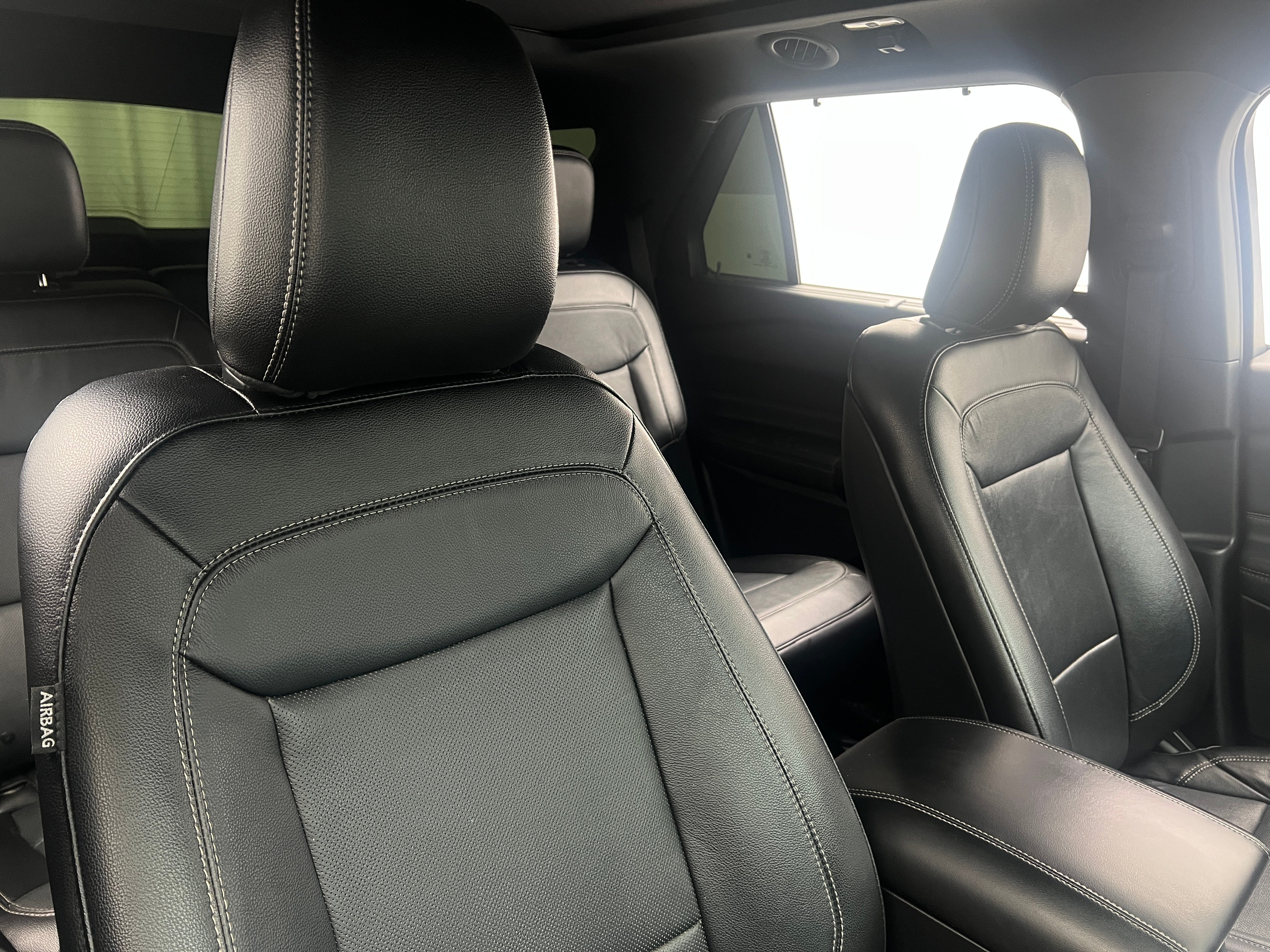 2020 Ford Explorer Limited 2