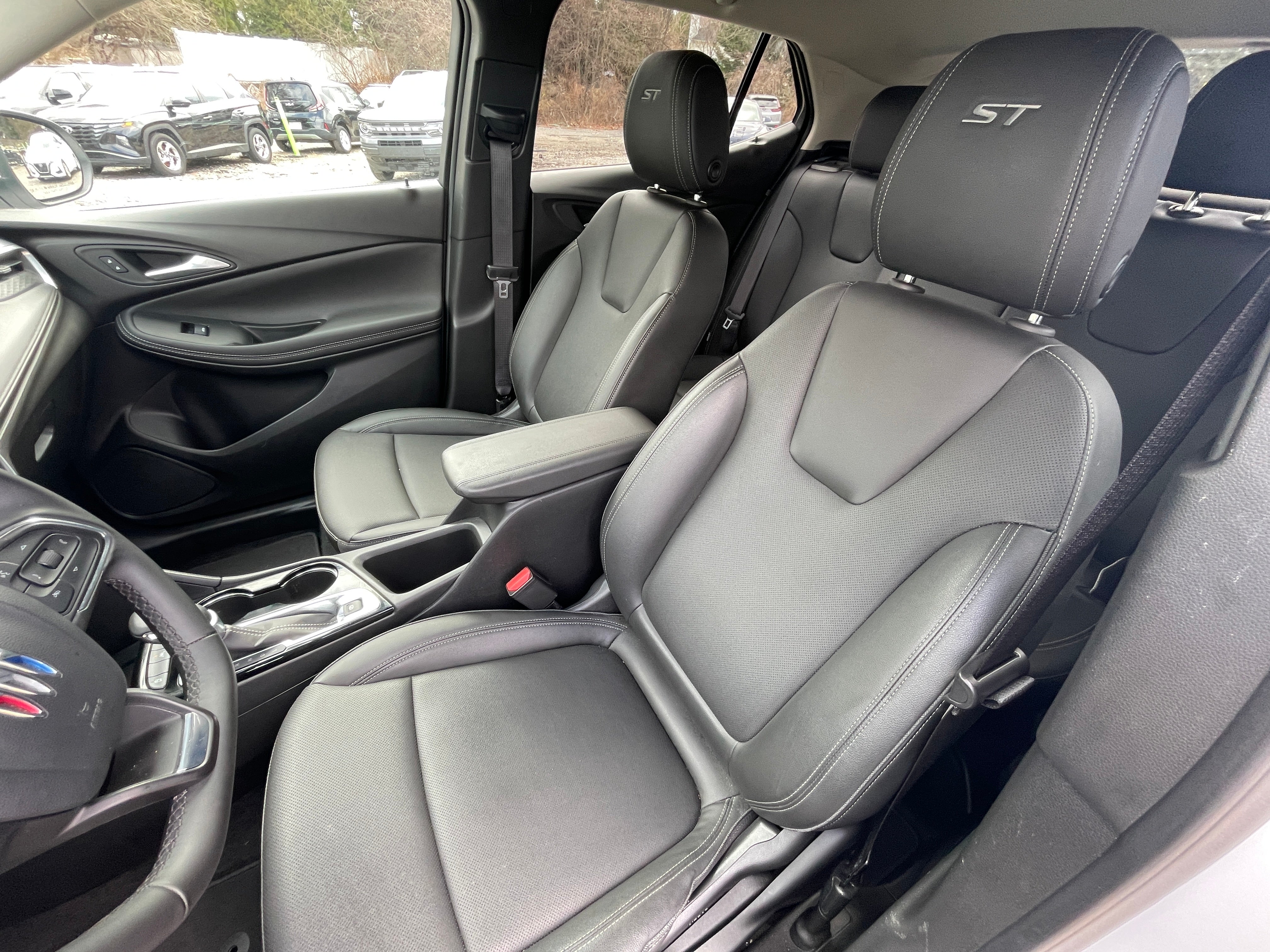 2024 Buick Encore GX Sport Touring 2