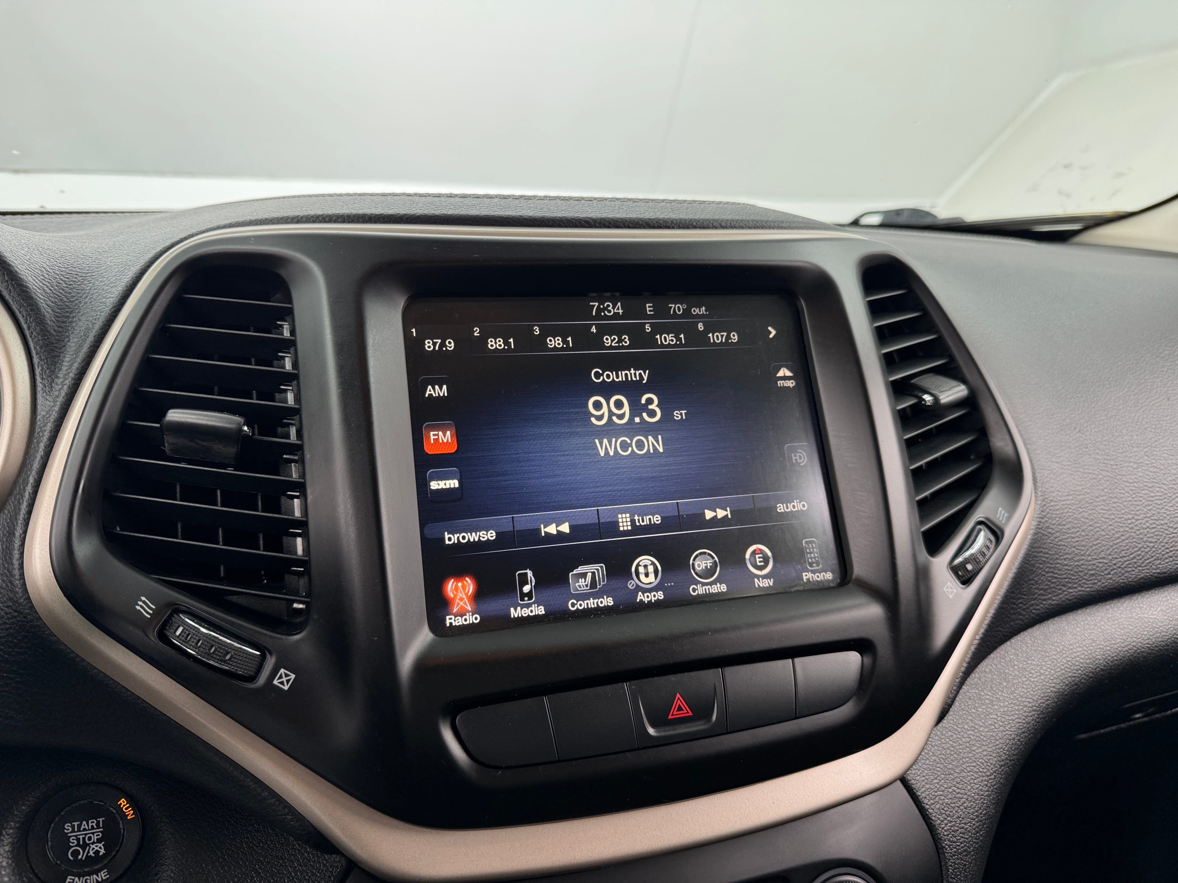 2015 Jeep Cherokee Limited Edition 3