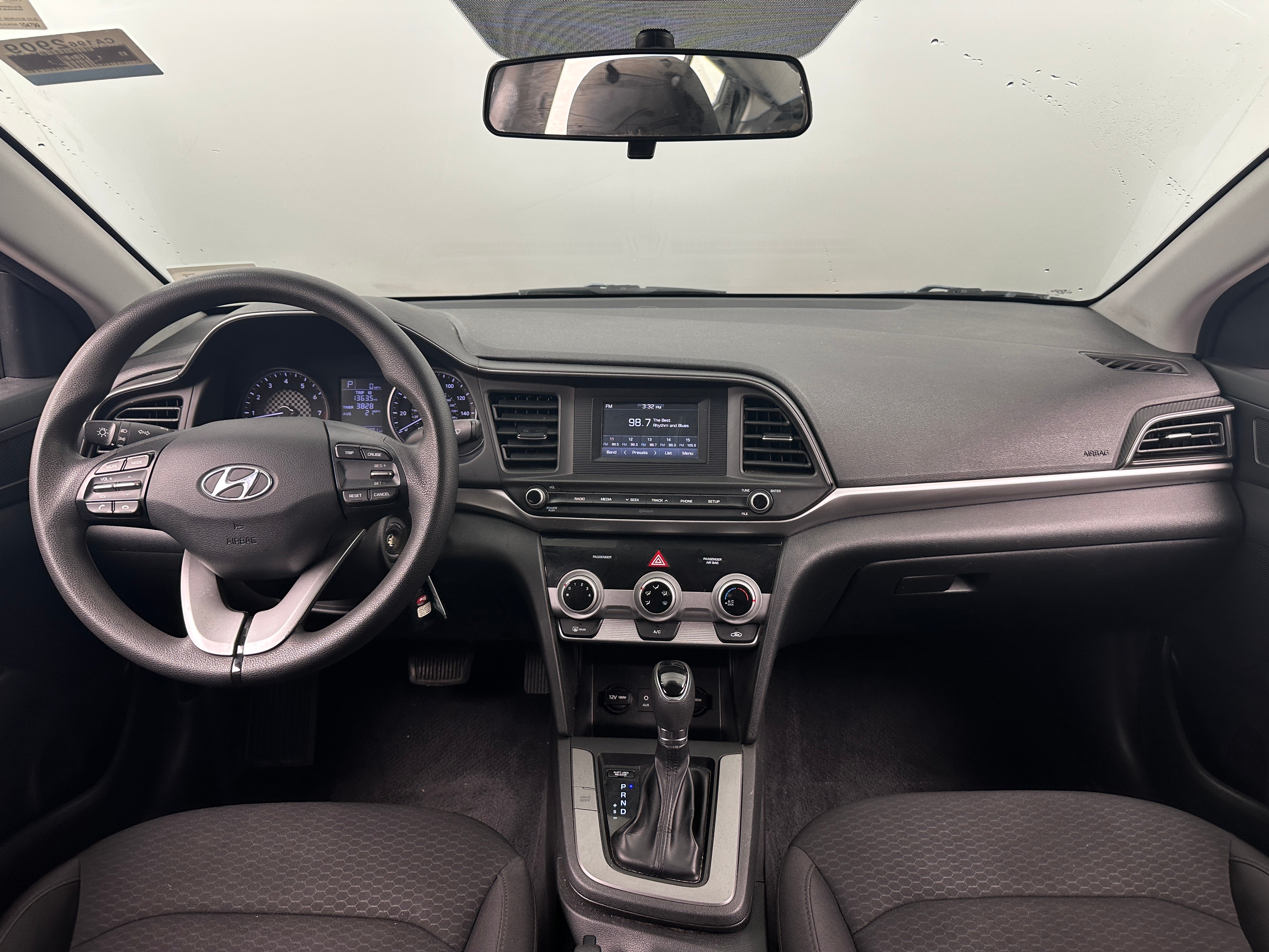 2019 Hyundai Elantra SE 3