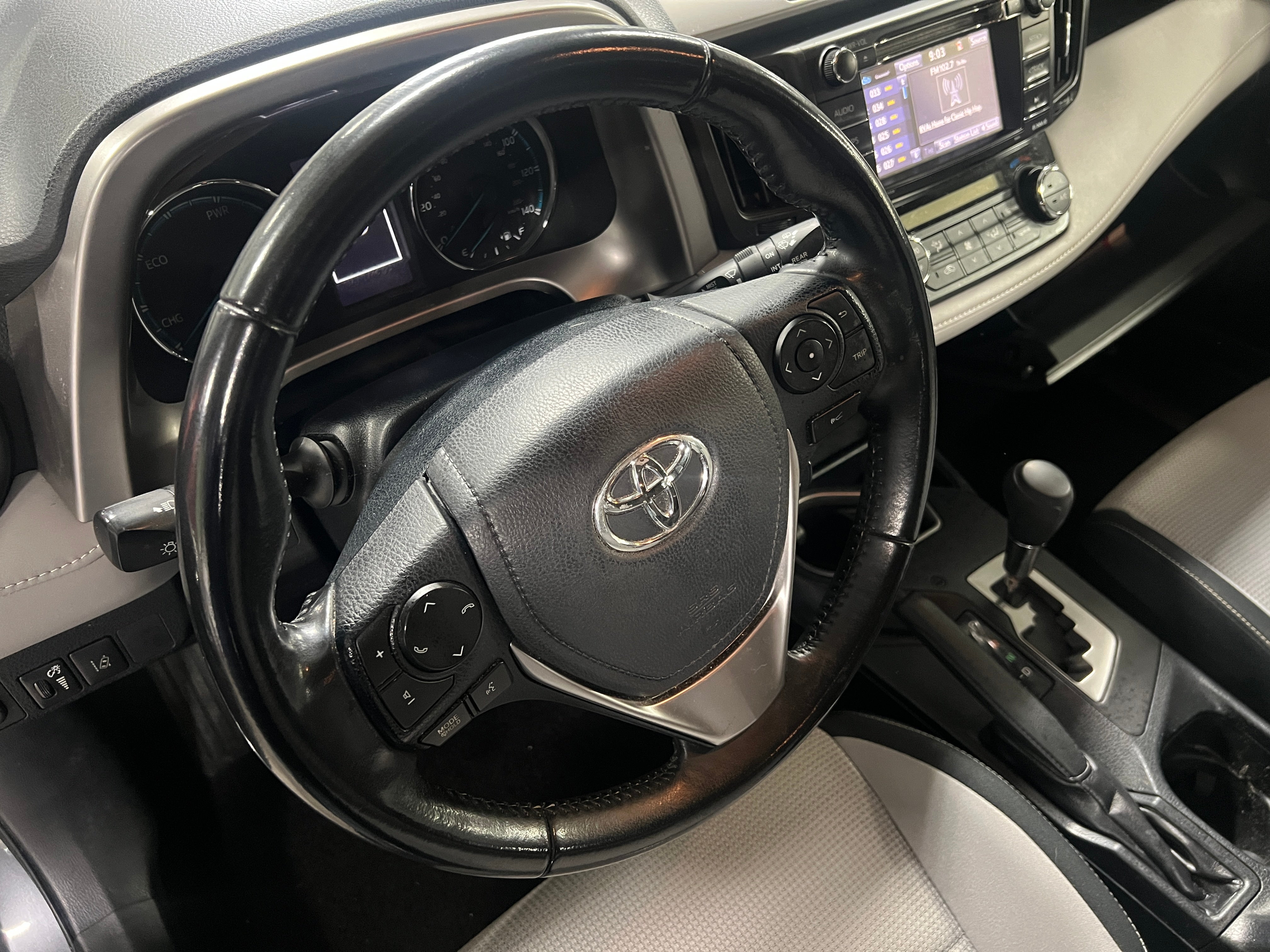 2018 Toyota RAV4 XLE 5