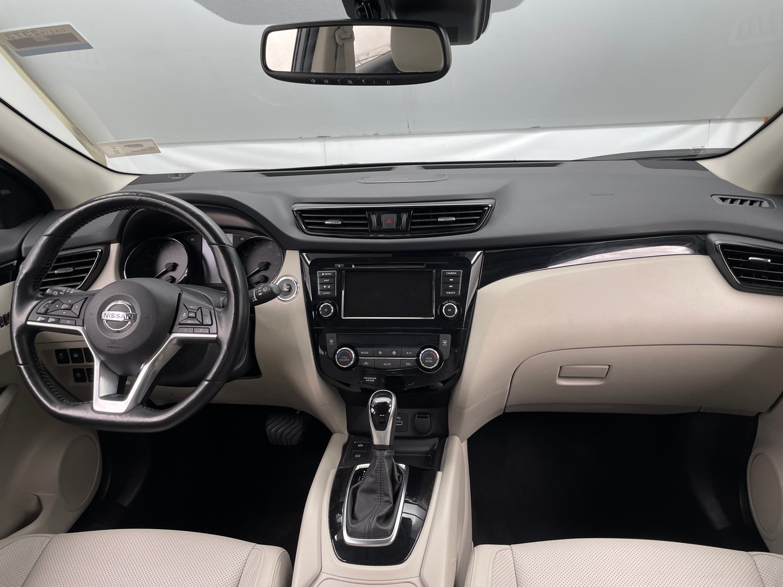 Thumbnail: 2022 Nissan Rogue Sport - 2