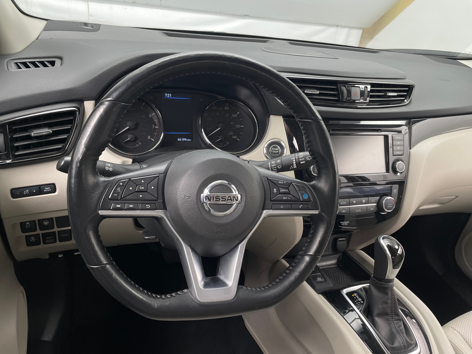 Thumbnail: 2022 Nissan Rogue Sport - 4