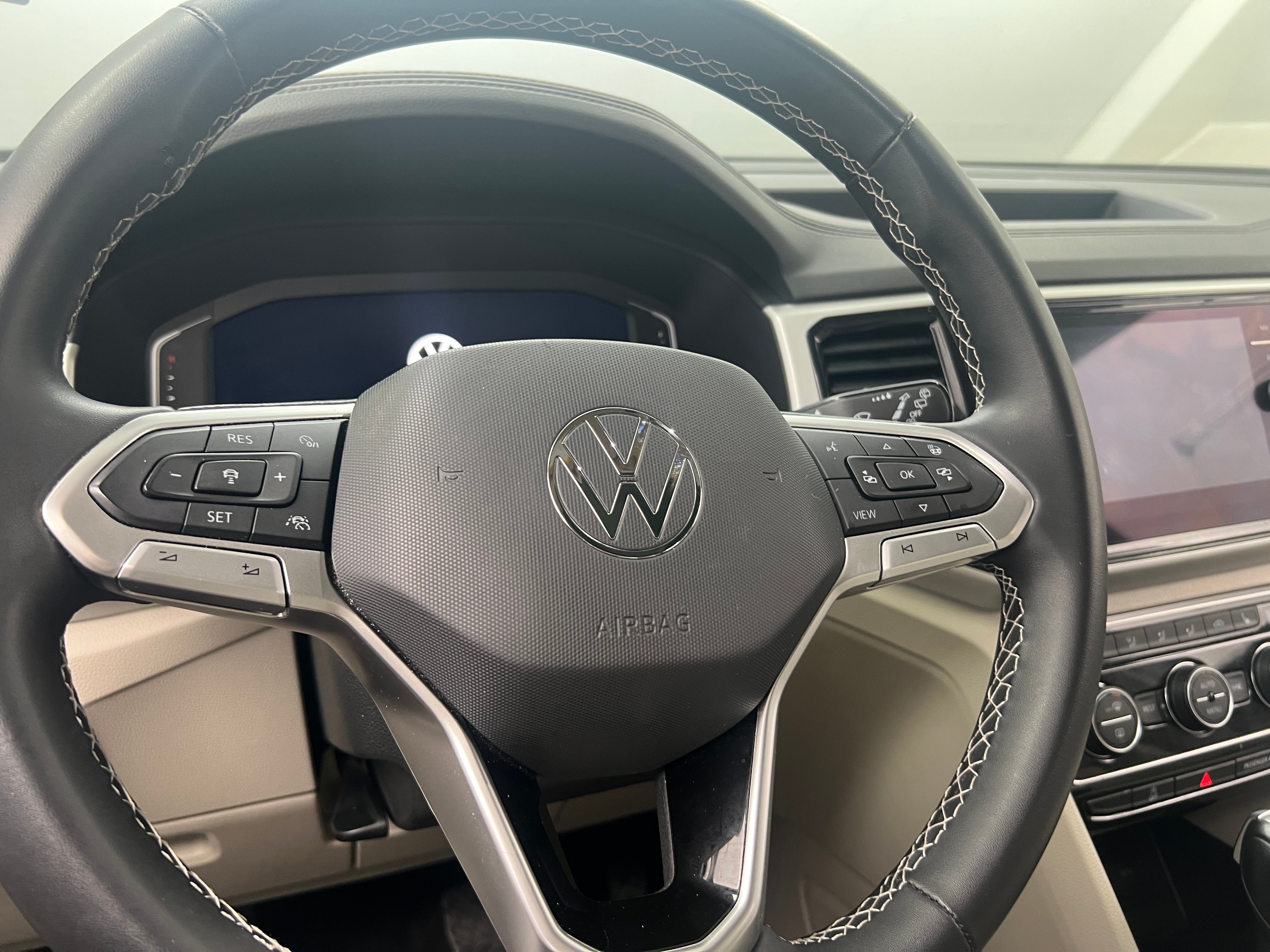 2022 Volkswagen Atlas SEL 4