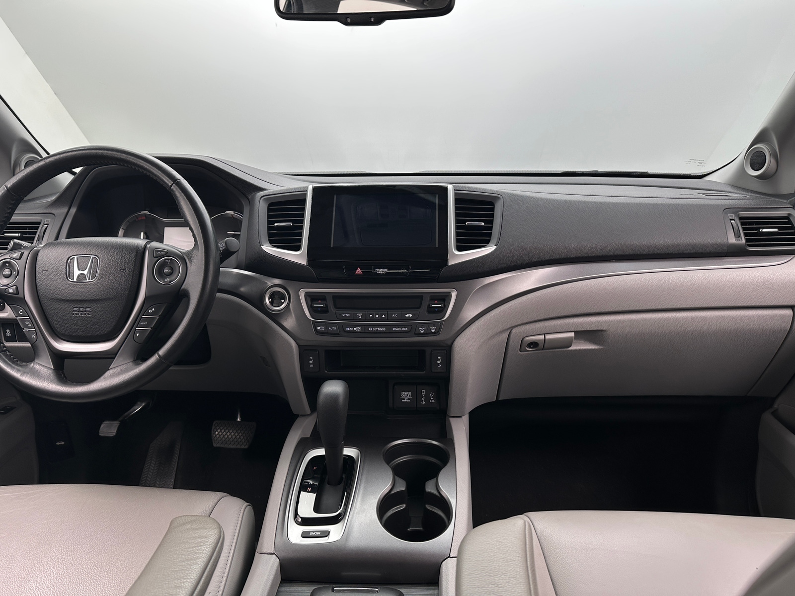 Thumbnail: 2017 Honda Pilot - 2