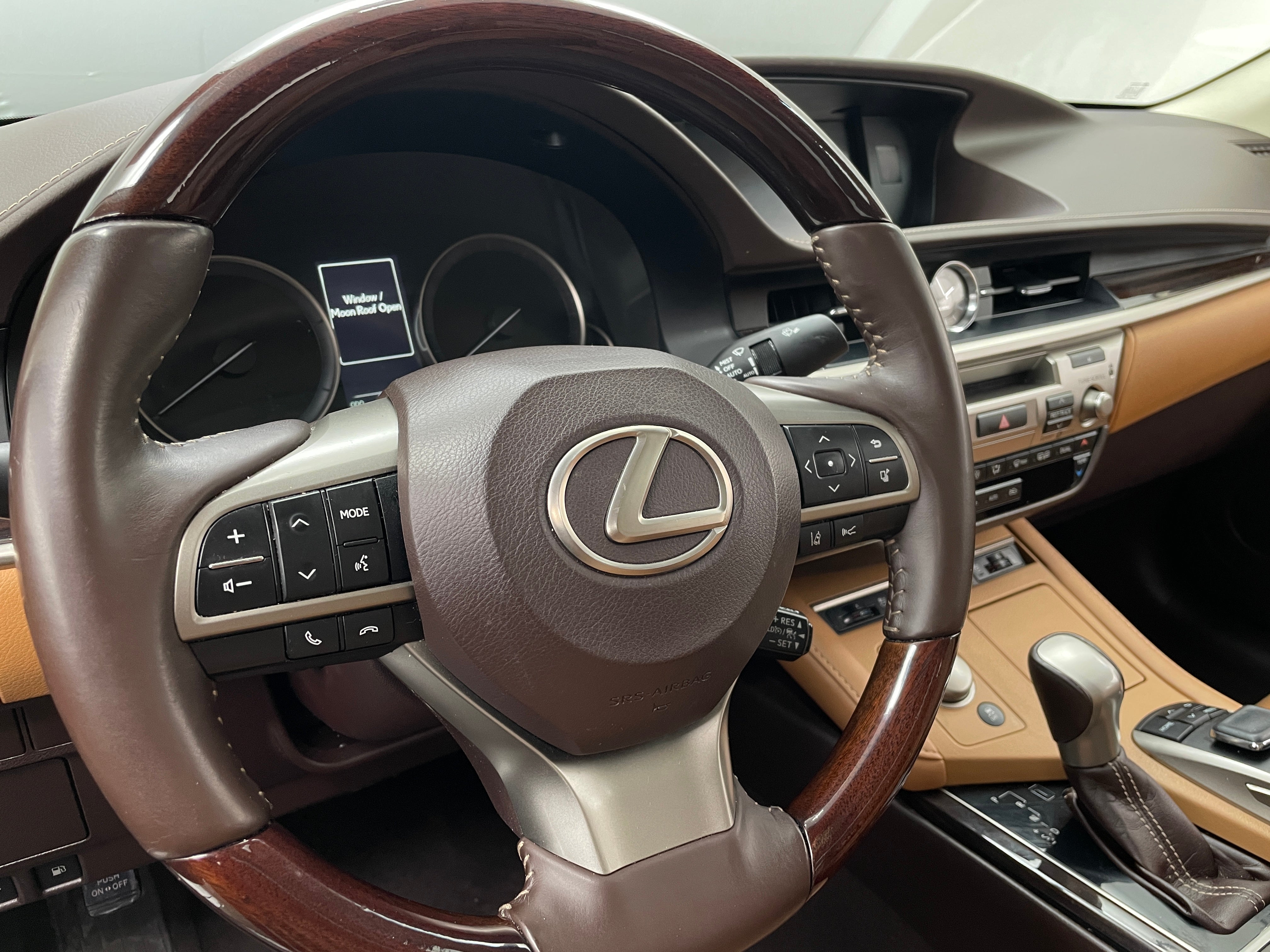 2017 Lexus ES 350 5