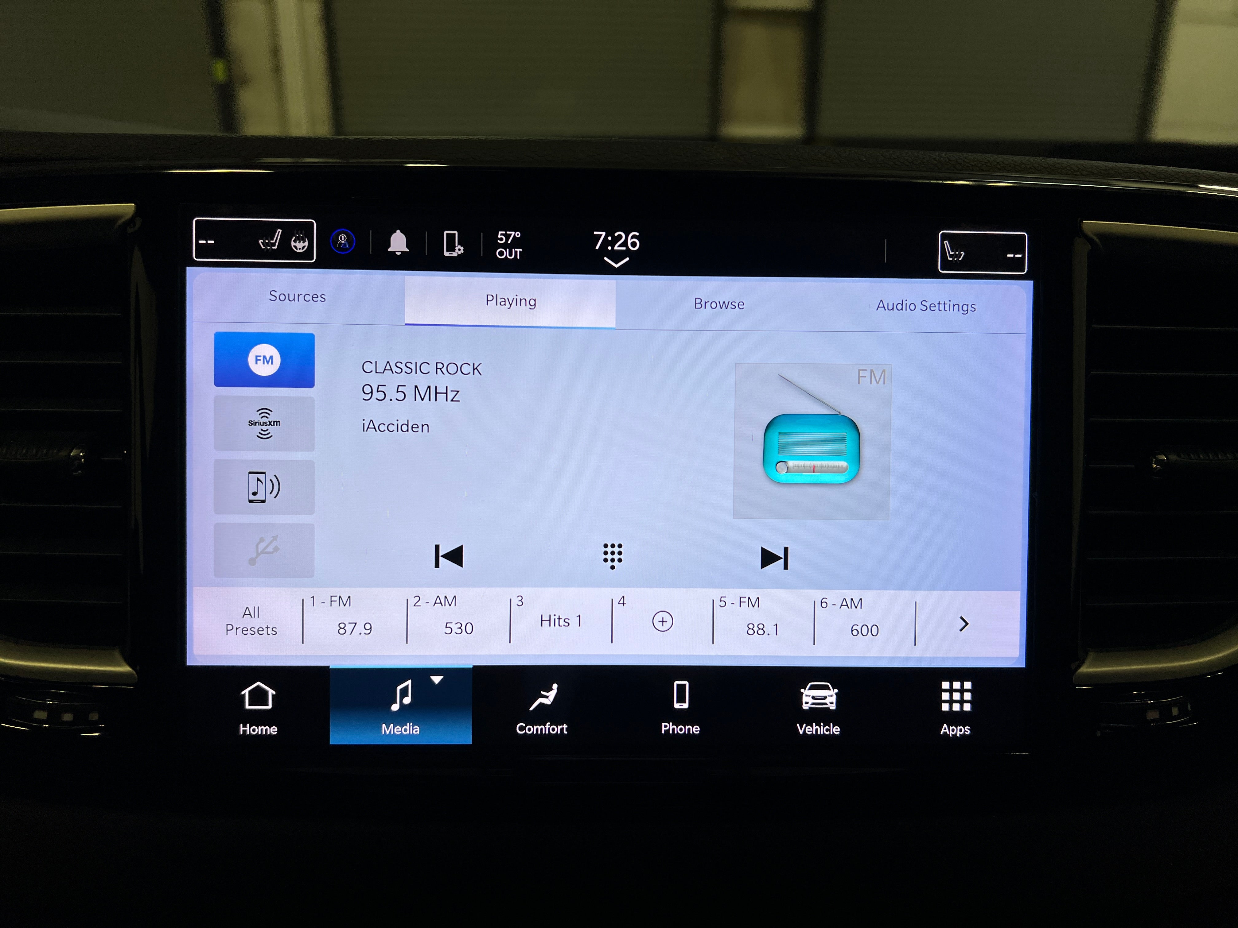 2022 Chrysler Pacifica Touring L 3