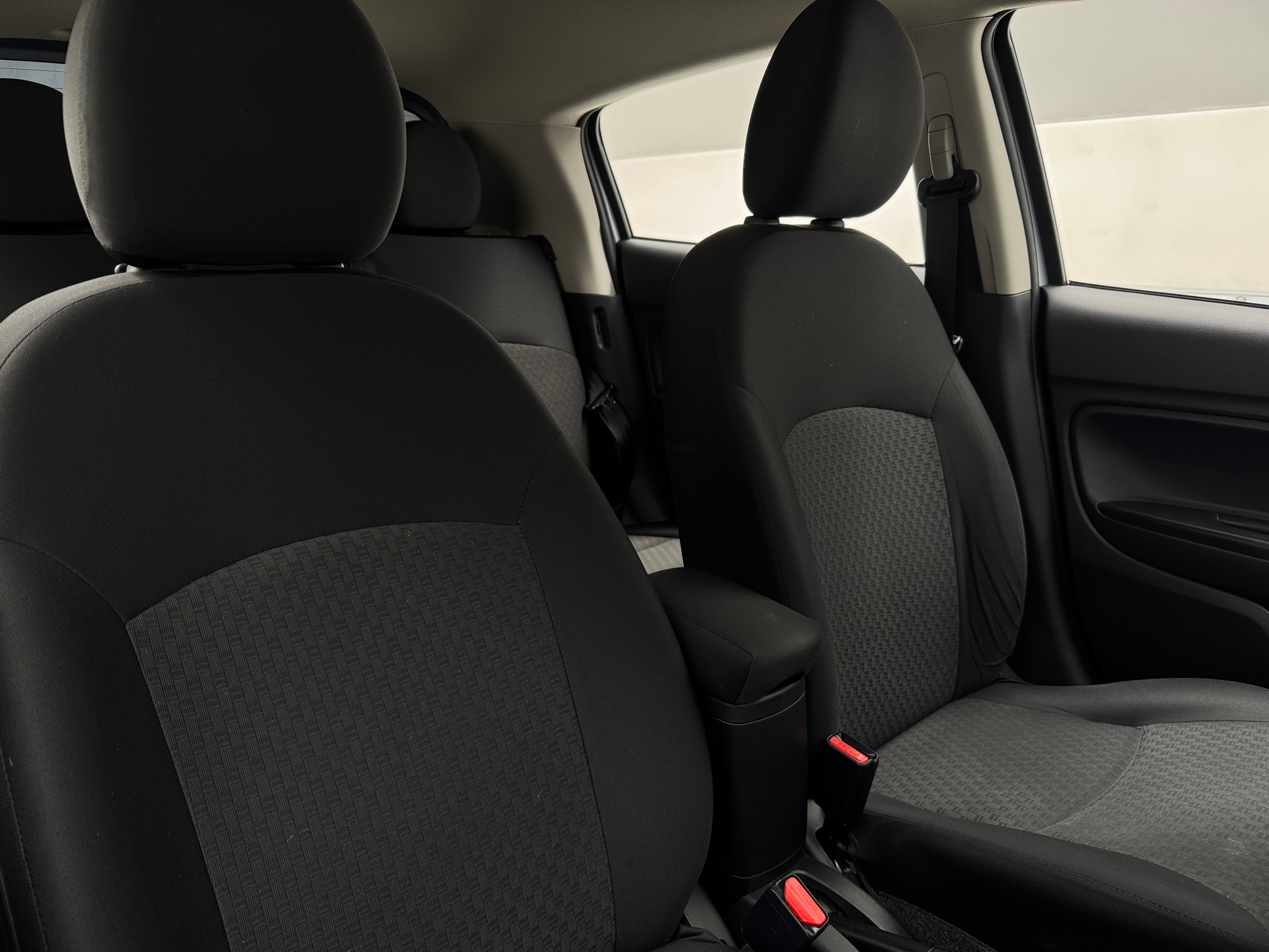 2020 Mitsubishi Mirage ES 2