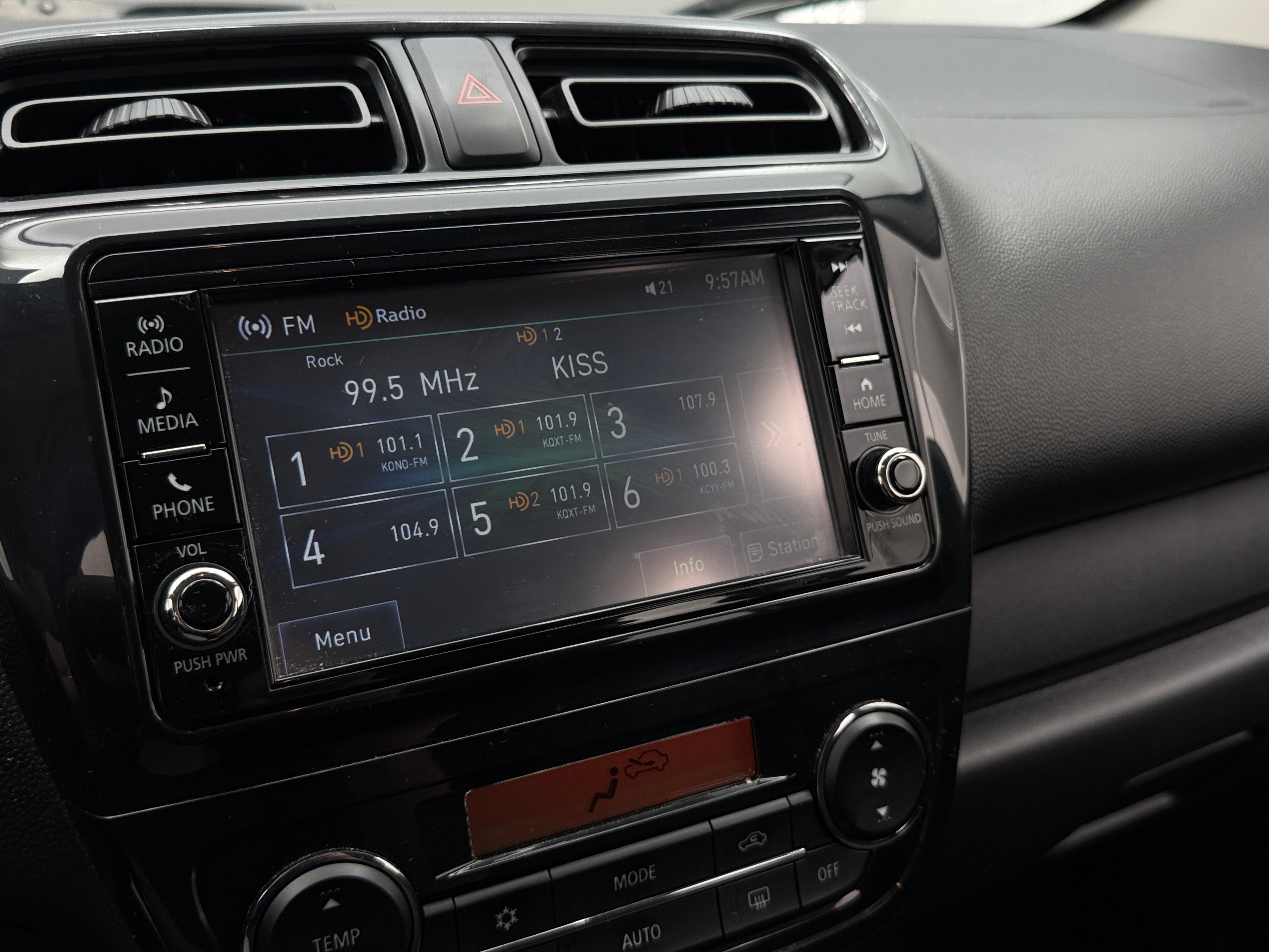 2020 Mitsubishi Mirage ES 4