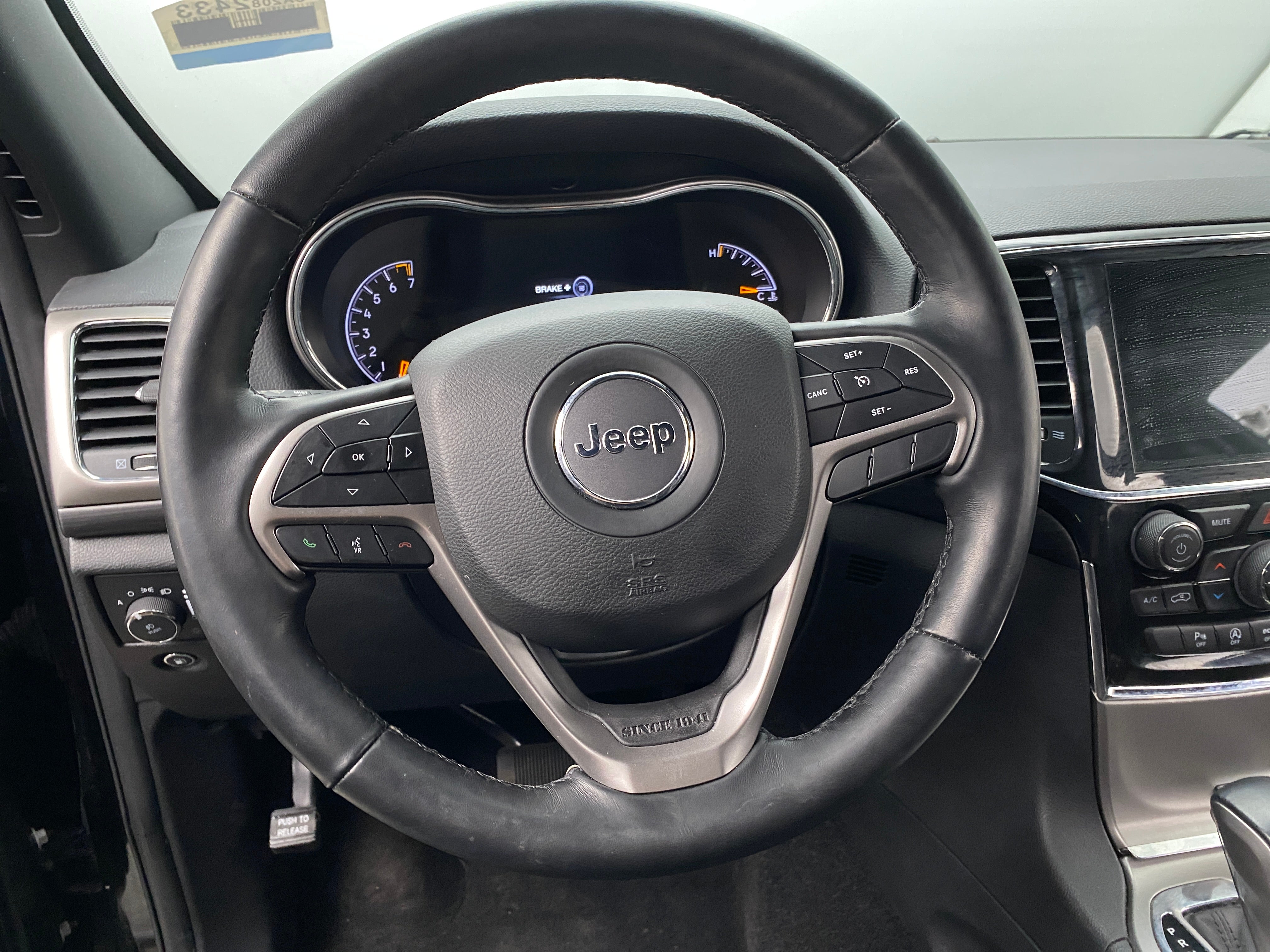 2022 Jeep Grand Cherokee Laredo 4