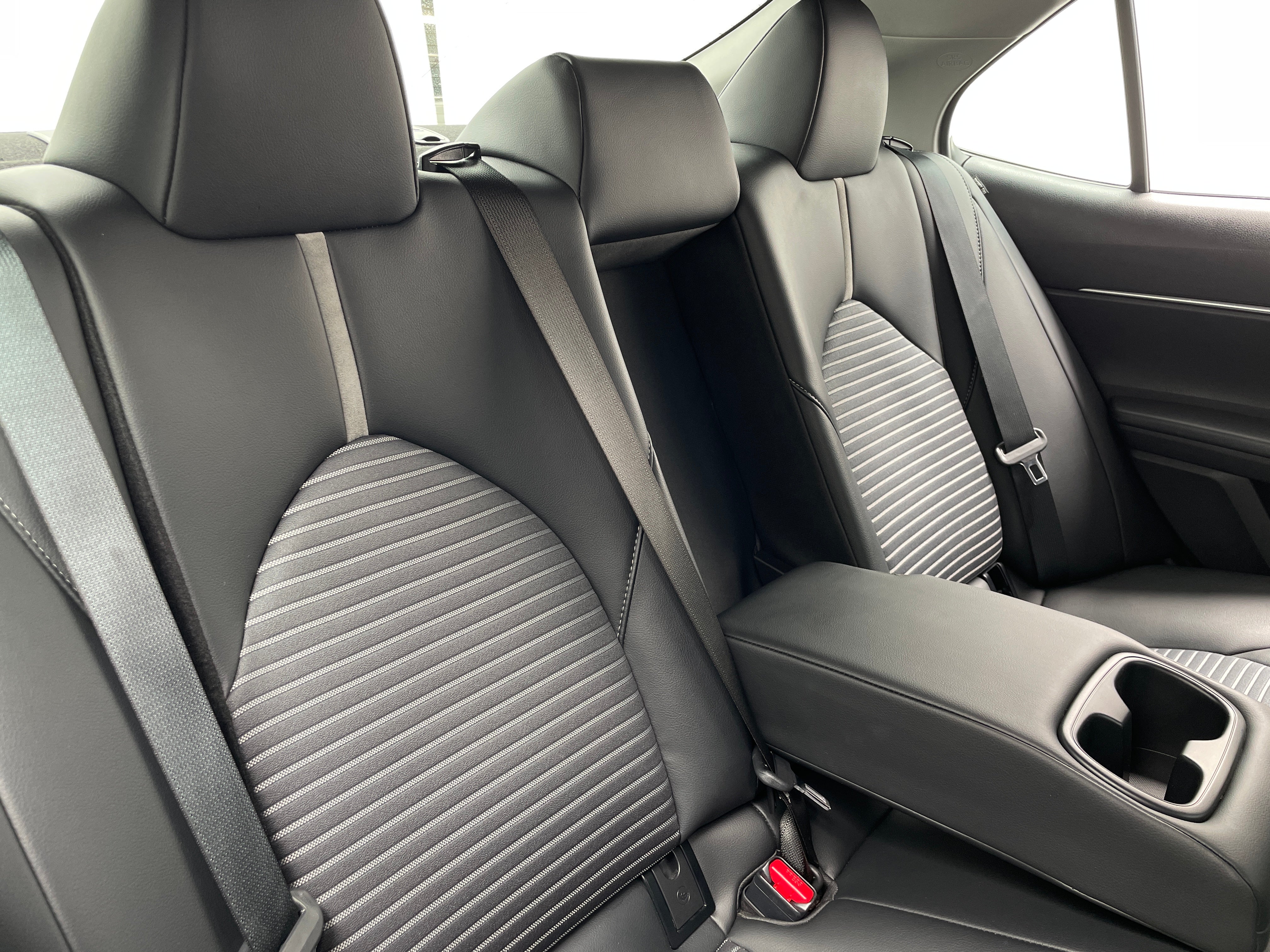 2024 Toyota Camry SE 6