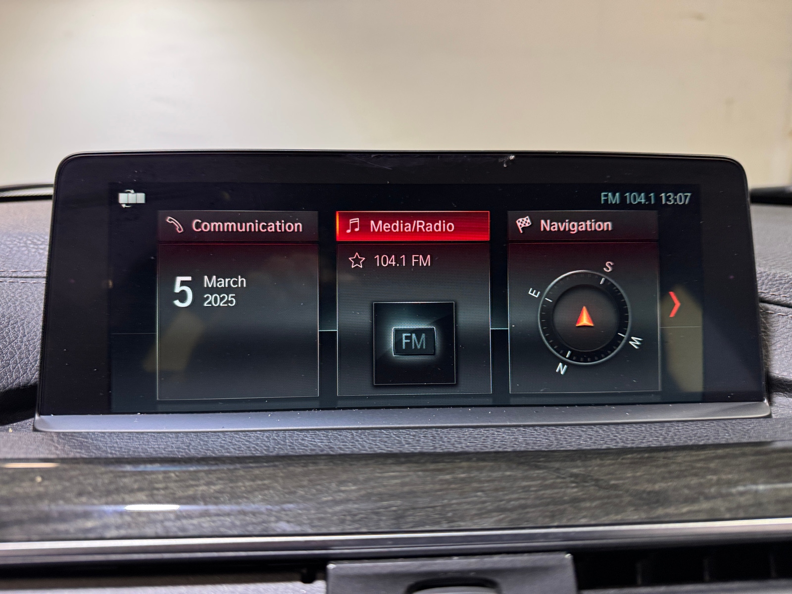 Thumbnail: 2018 BMW 3 Series - 3