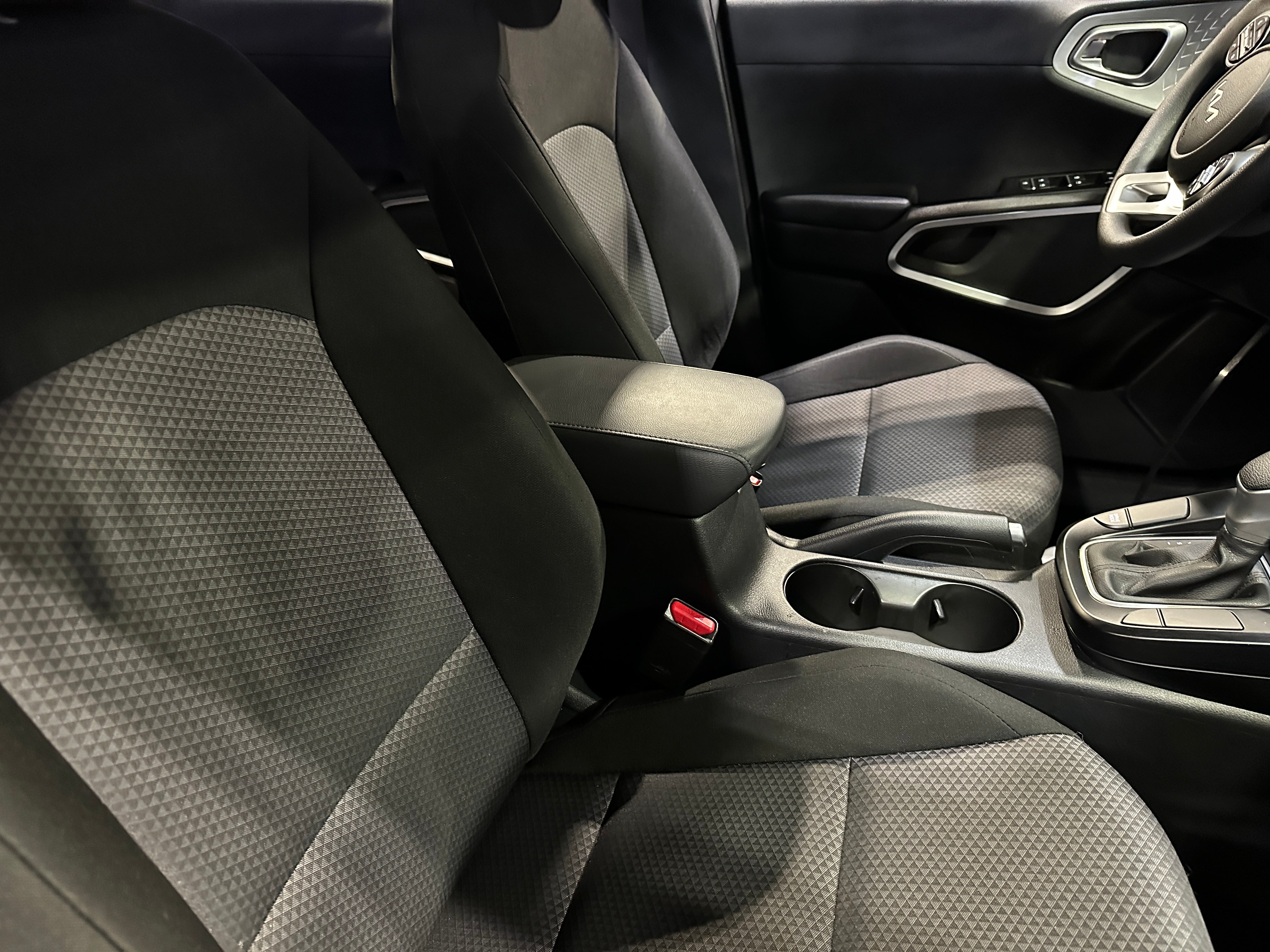 2024 Kia Soul LX 2
