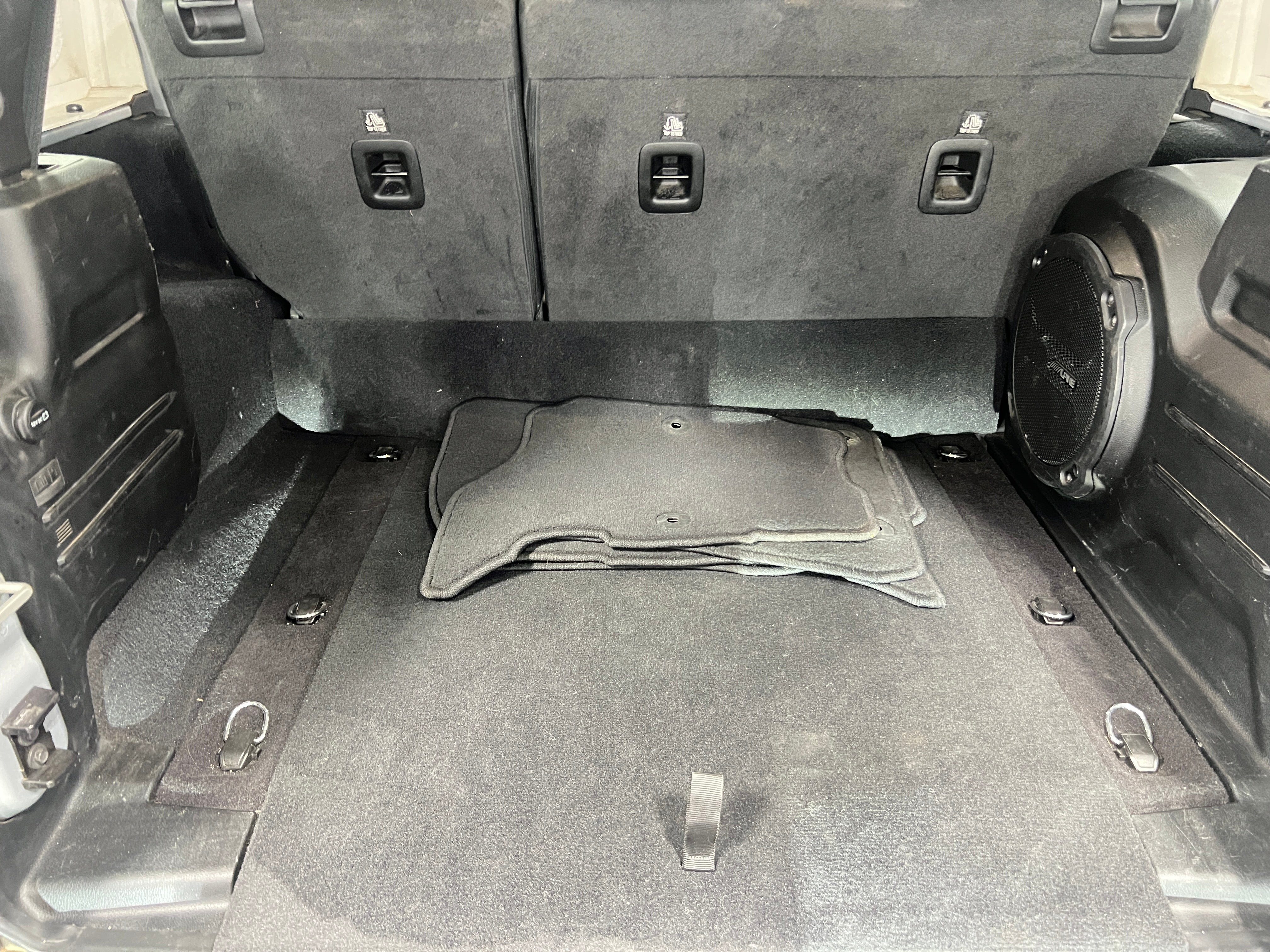 2023 Jeep Wrangler Rubicon 4xe 7