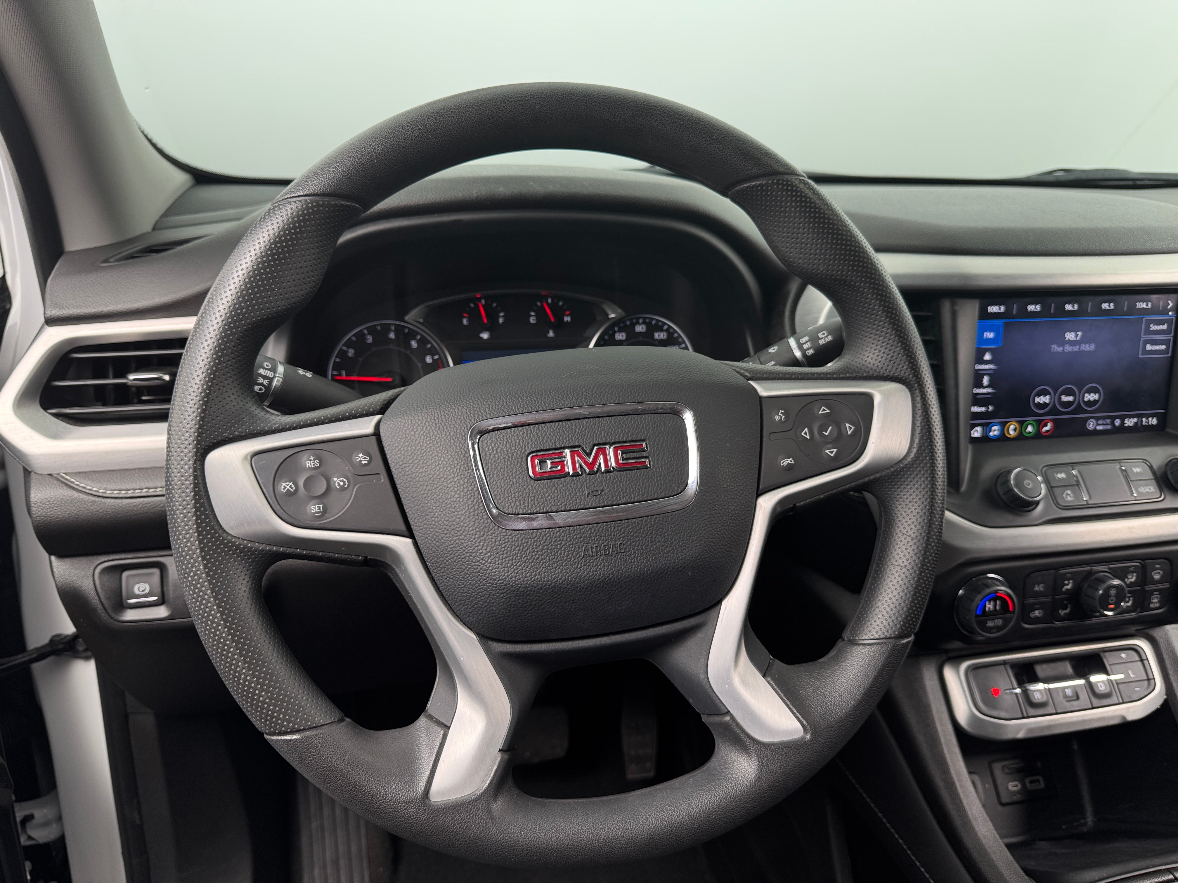 2023 GMC Acadia SLE 5