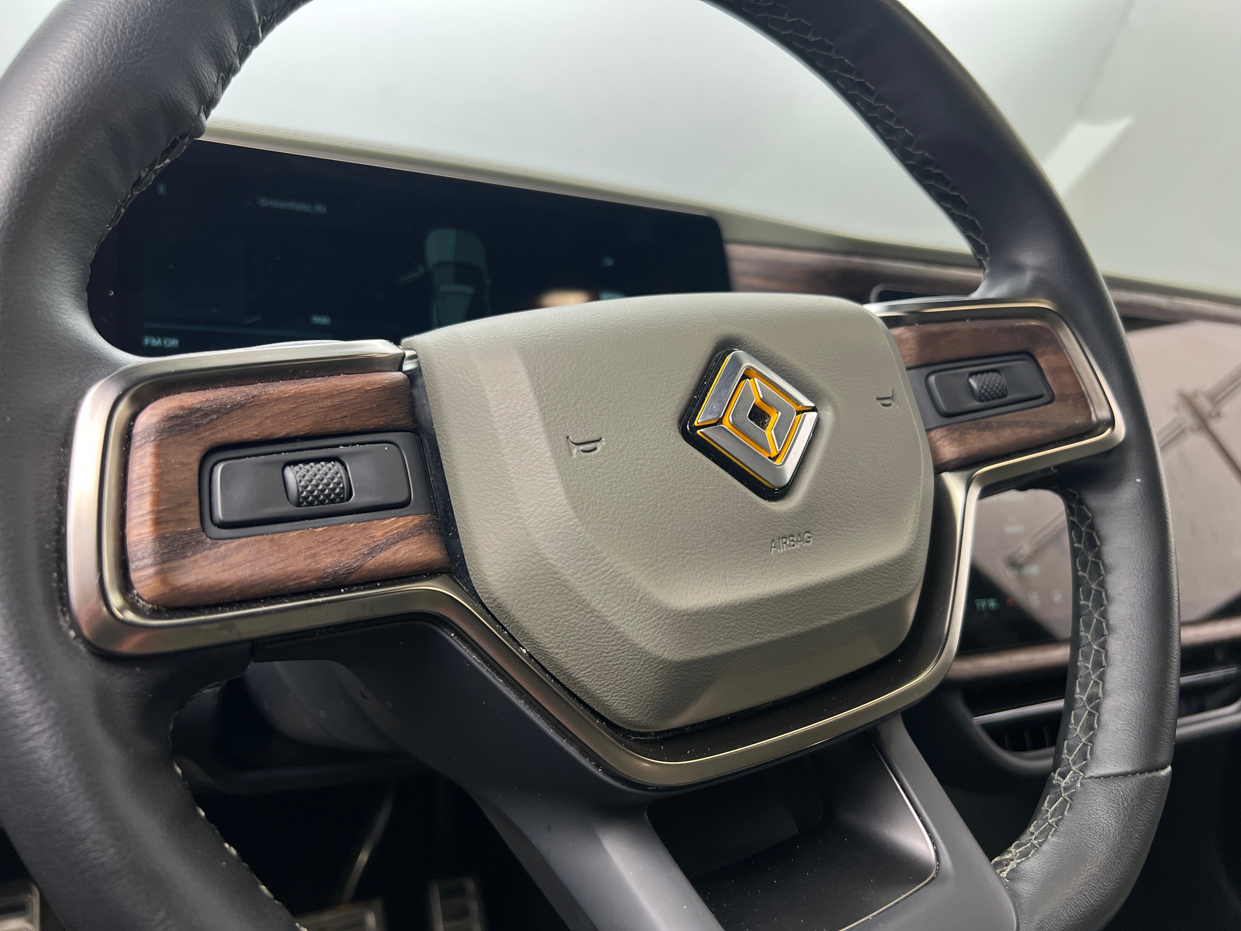 2023 Rivian R1S Launch Edition 5