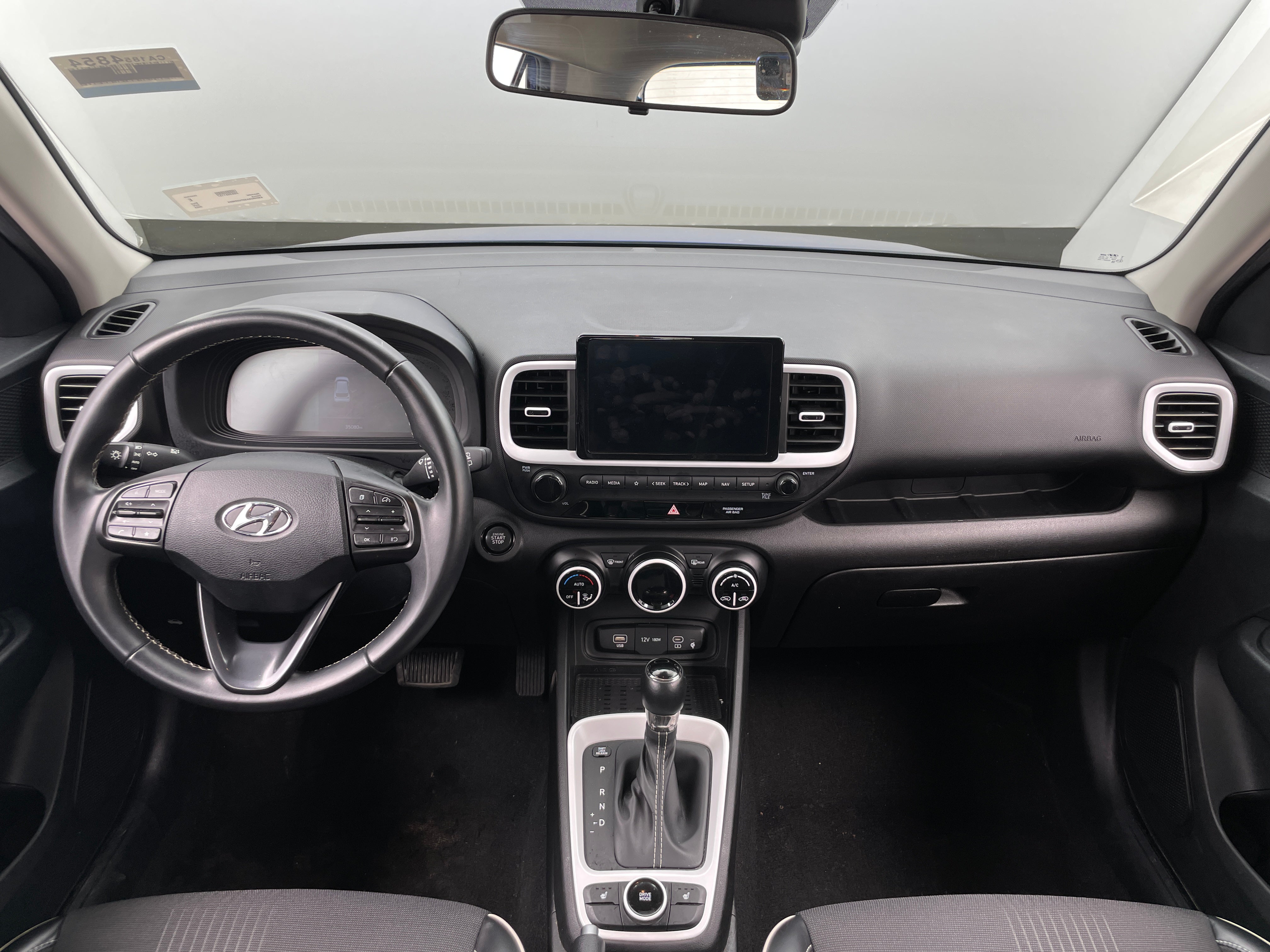 2023 Hyundai Venue Limited 2