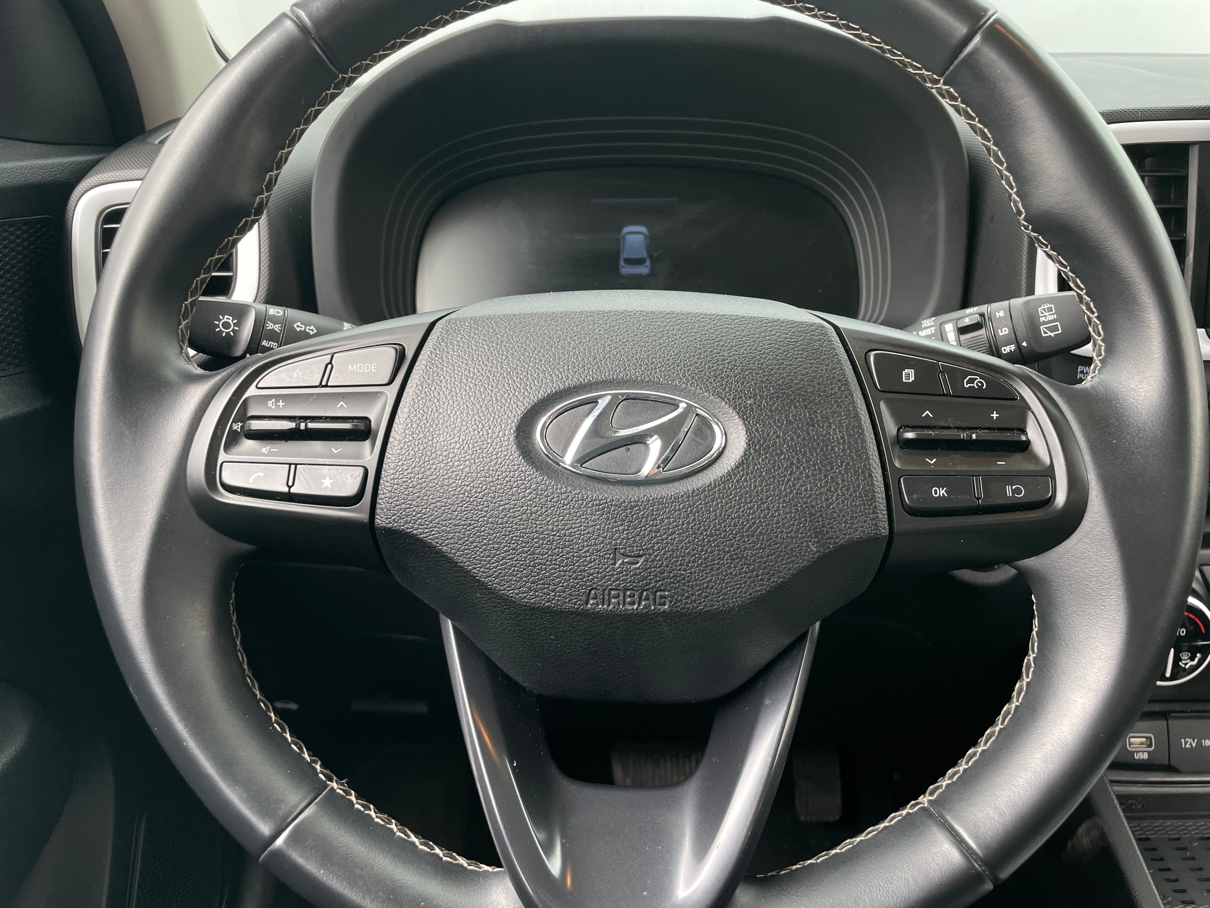2023 Hyundai Venue Limited 4