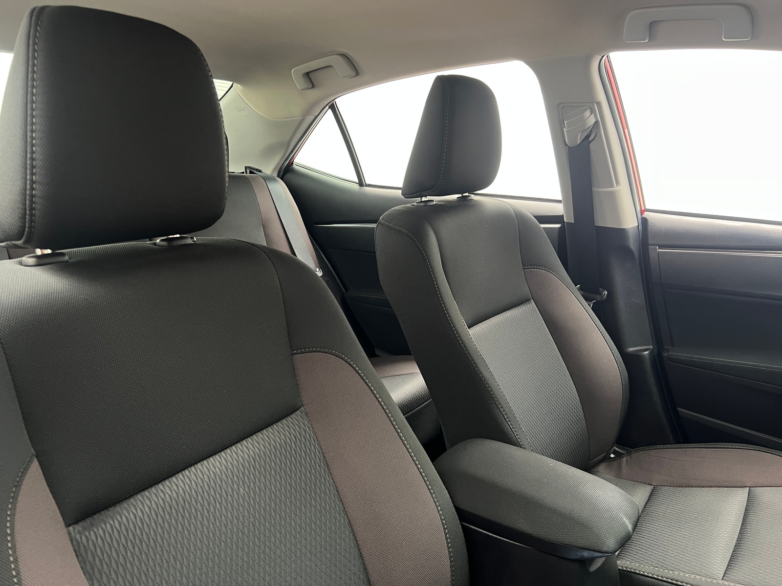 Thumbnail: 2017 Toyota Corolla - 2