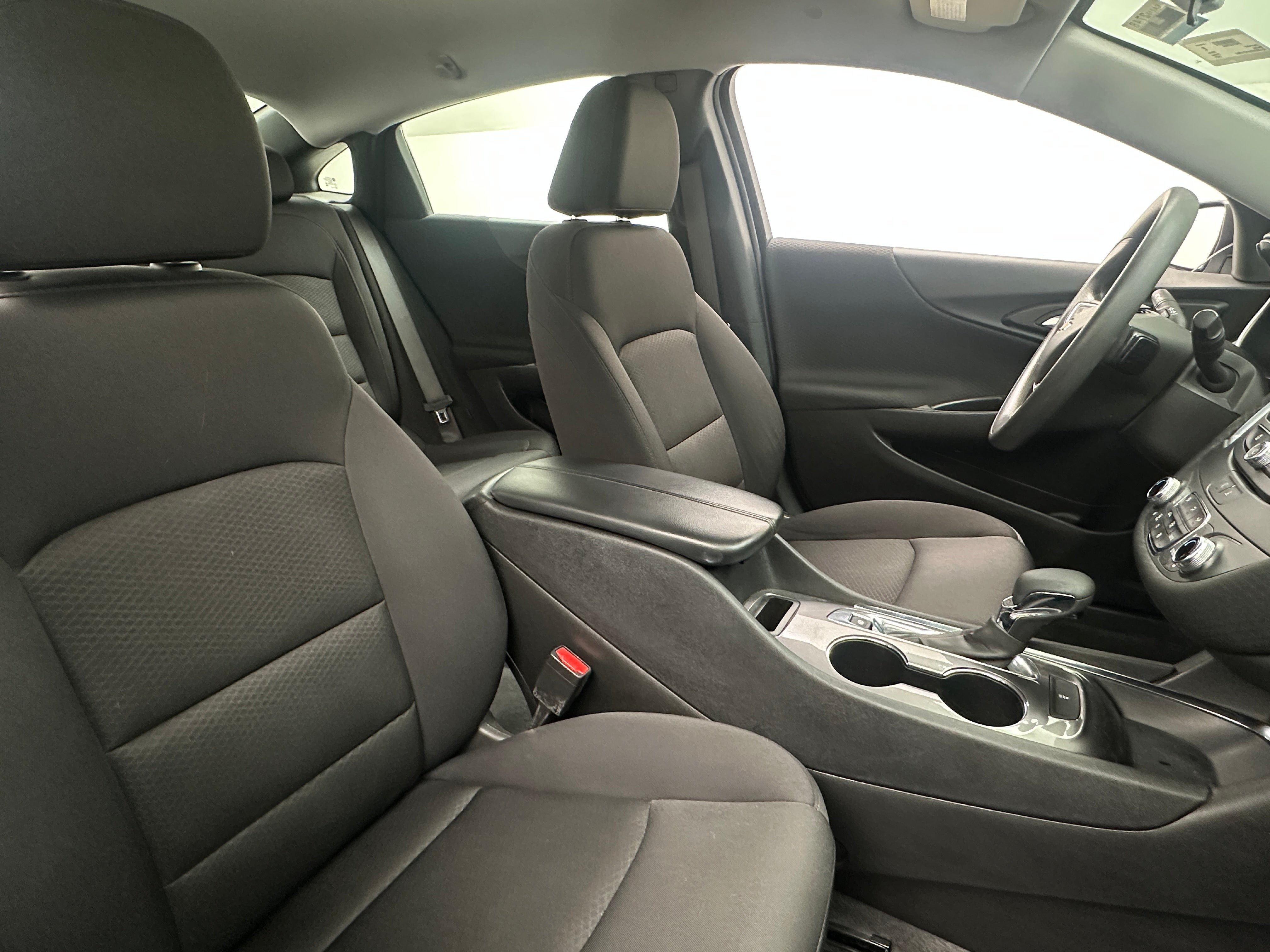 2023 Chevrolet Malibu LT 2