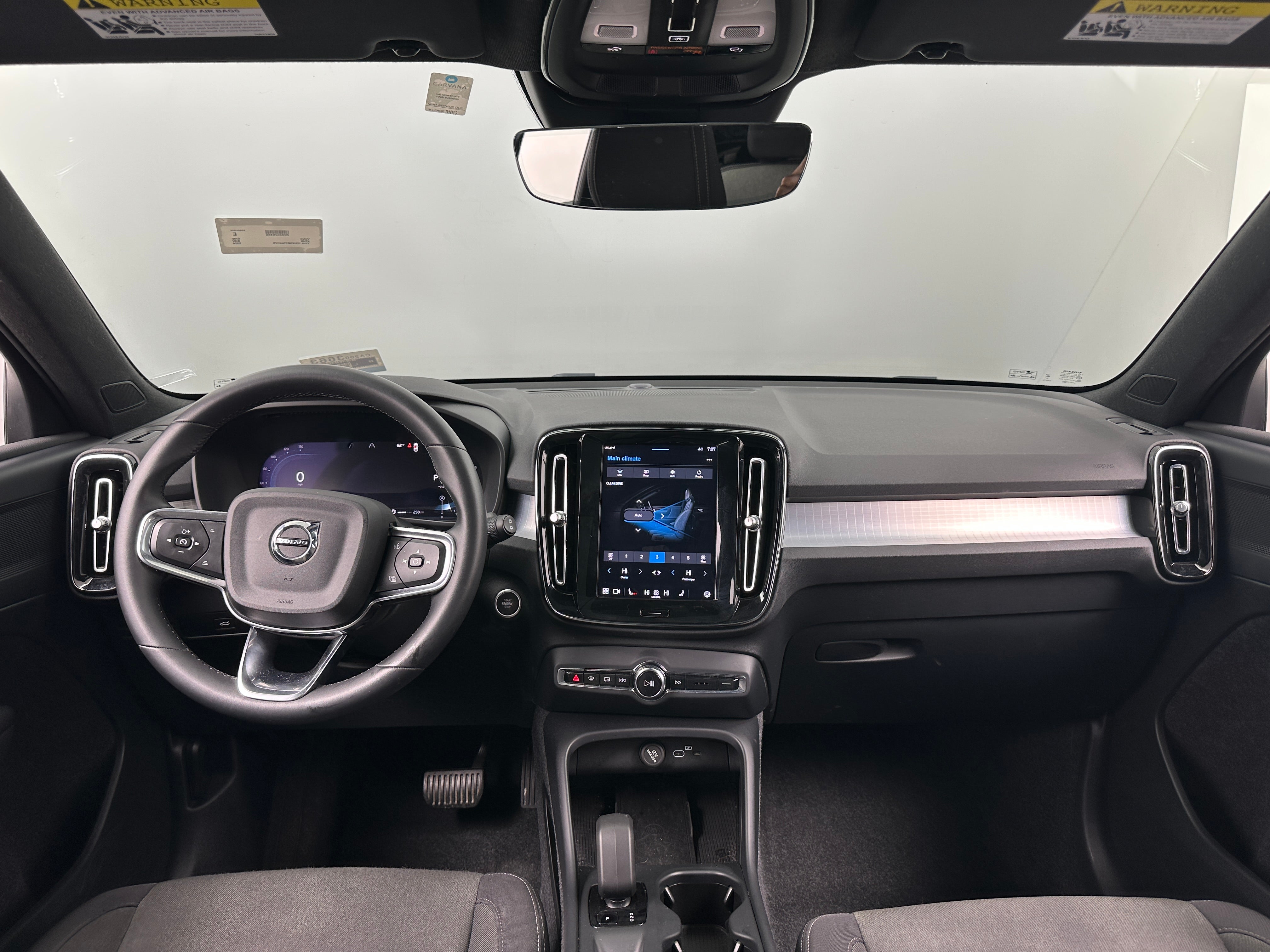 2024 Volvo XC40 B5 Core 3