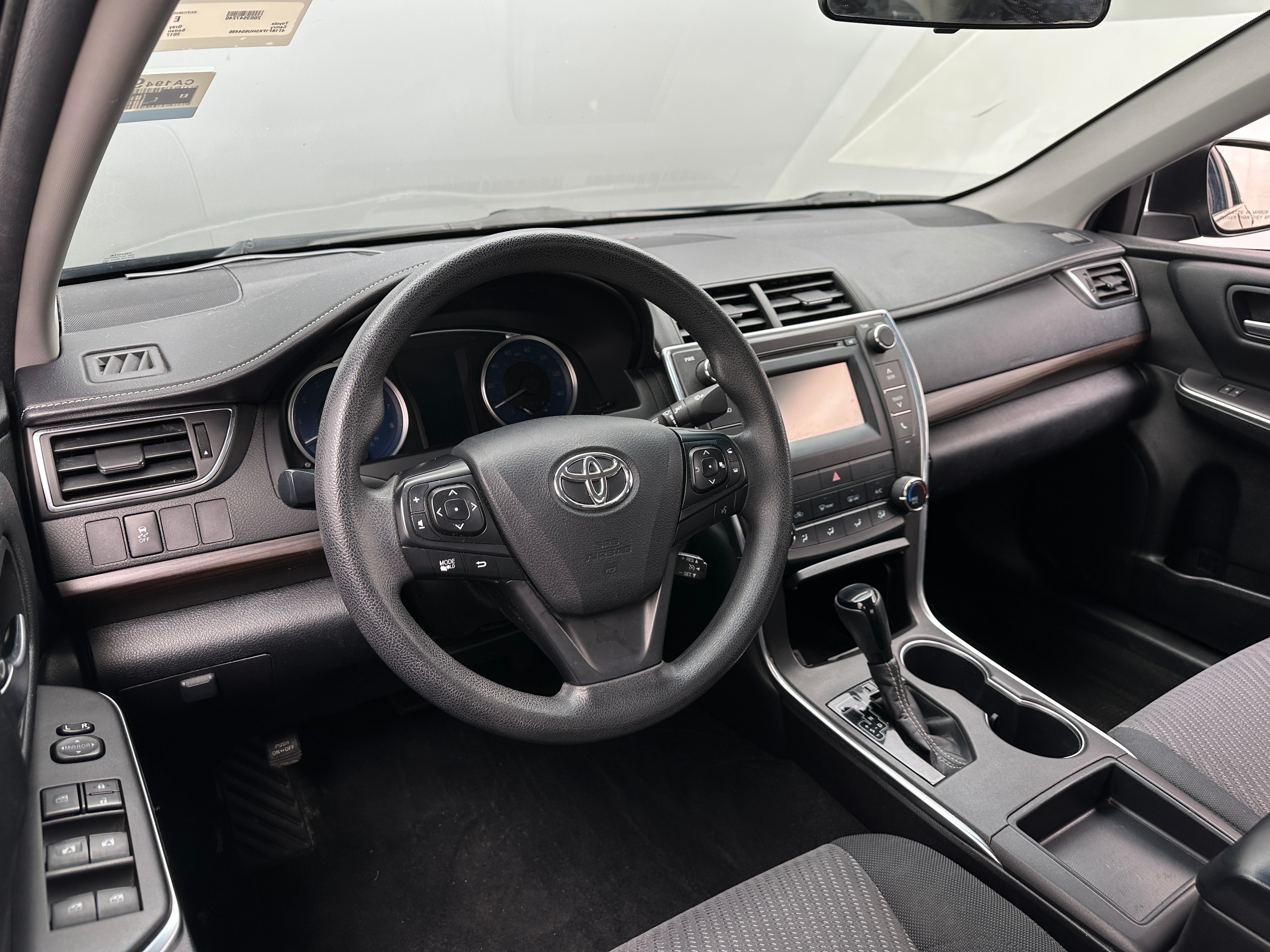 2017 Toyota Camry LE 3