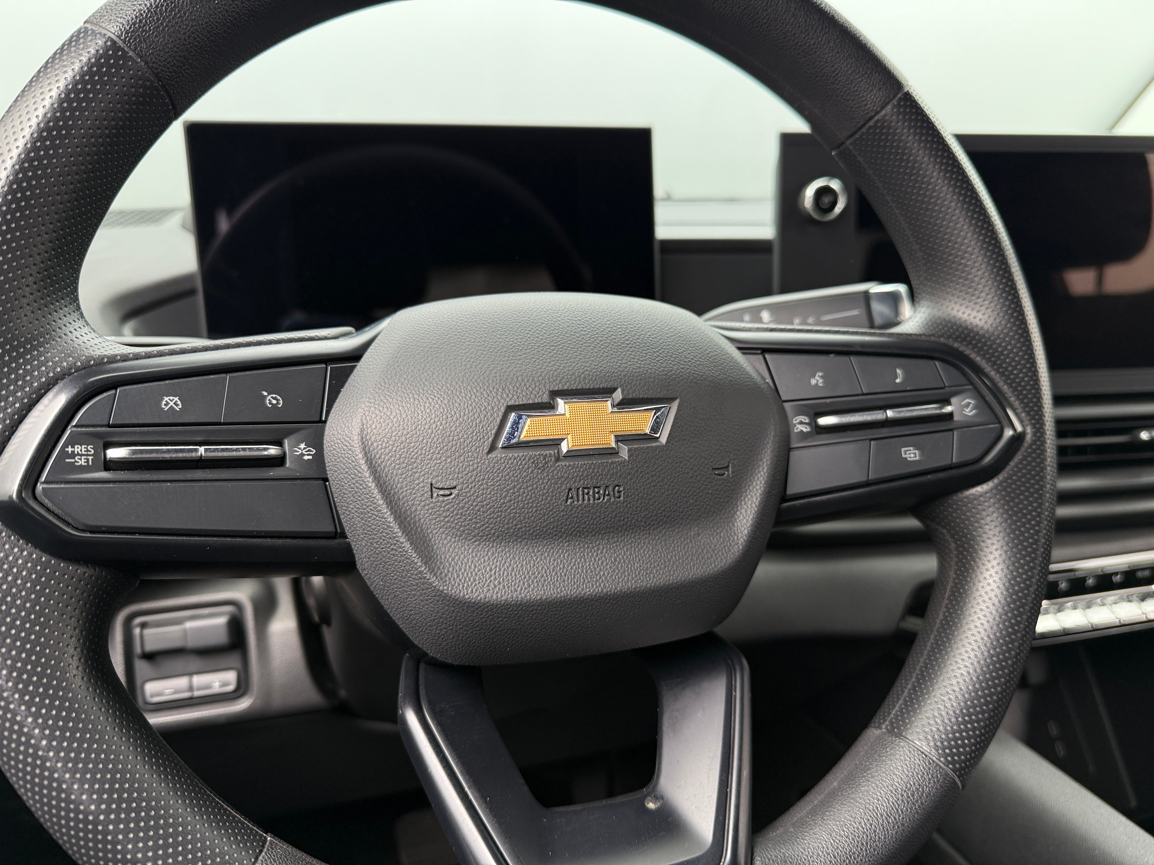 2024 Chevrolet Silverado EV Work Truck 5
