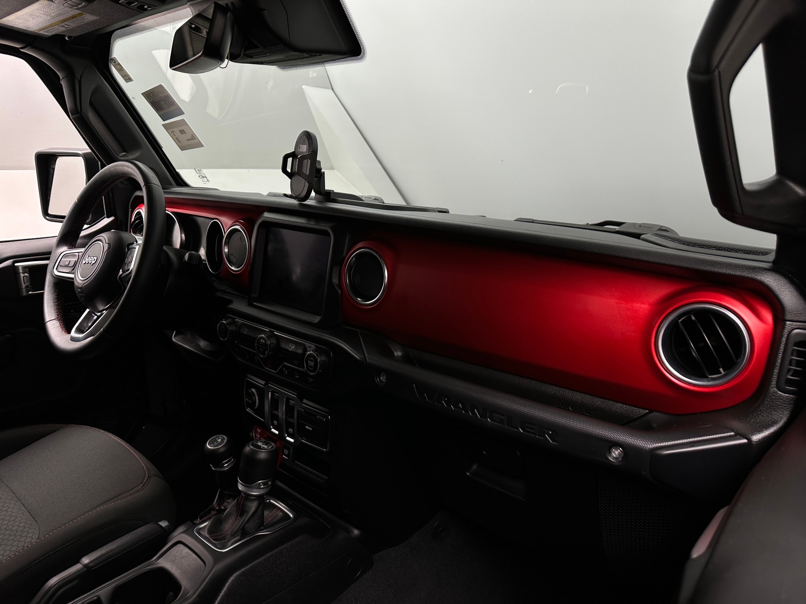 Thumbnail: 2019 Jeep Wrangler - 3
