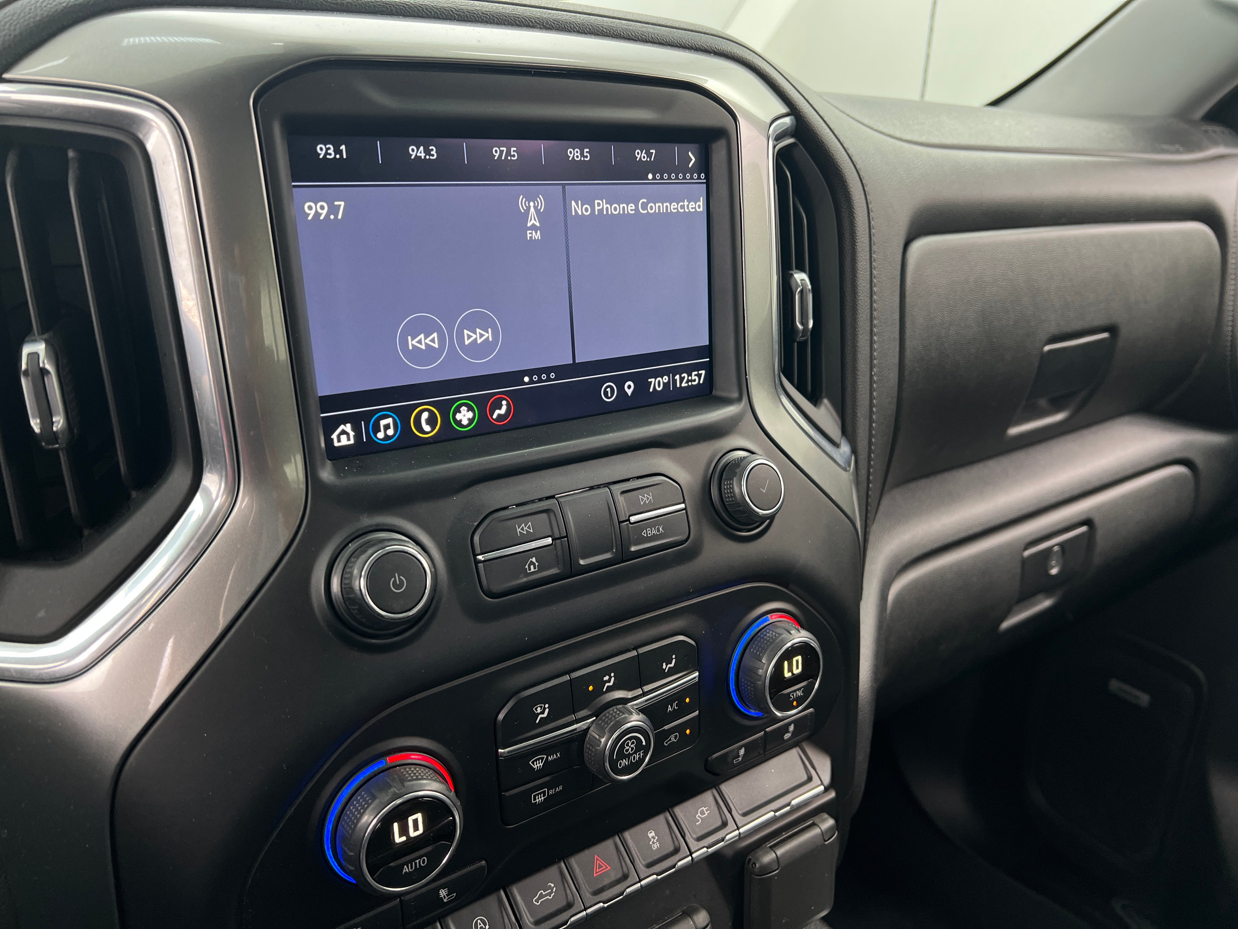 2019 Chevrolet Silverado 1500  3