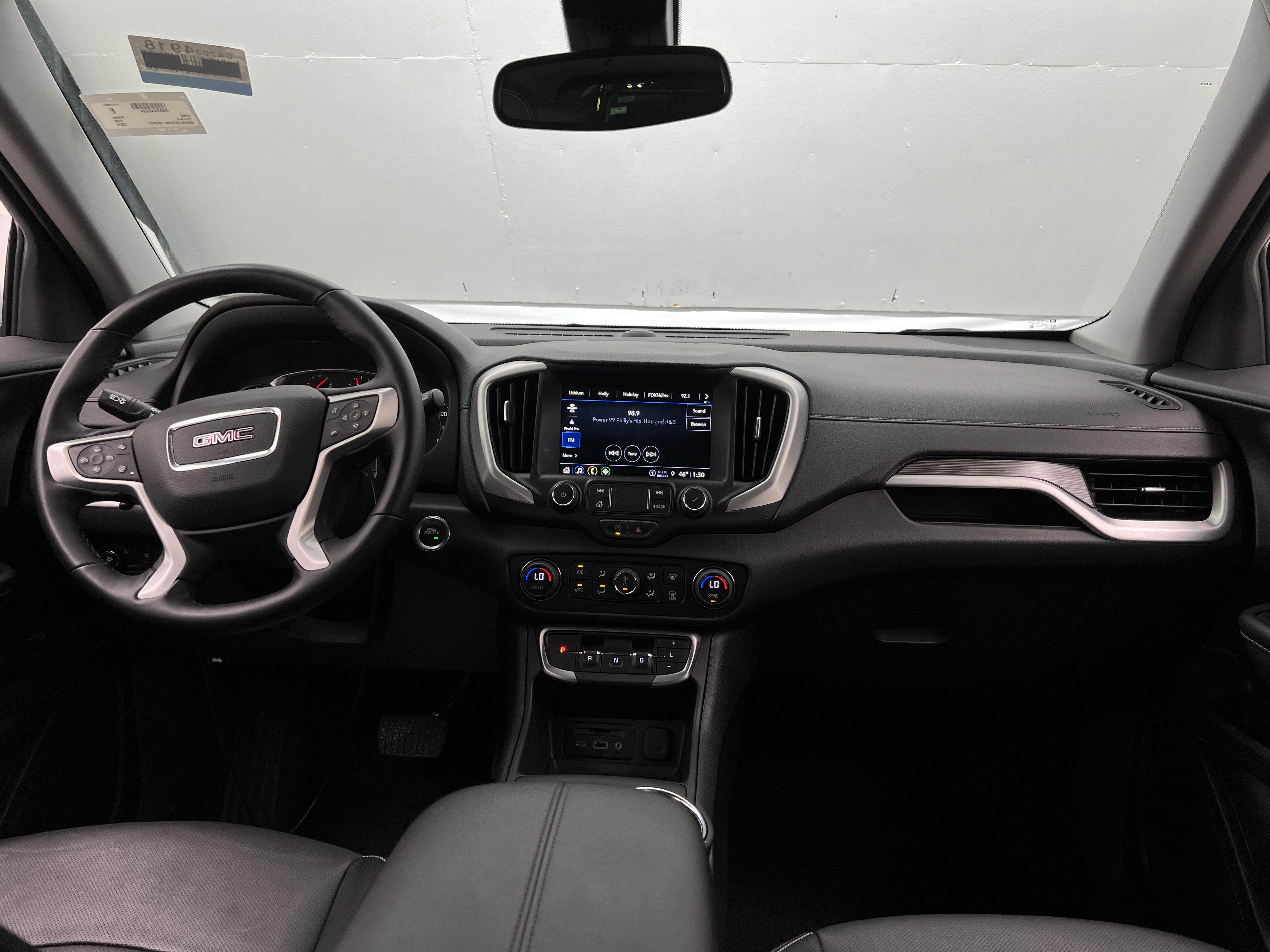 2024 GMC Terrain SLT 2