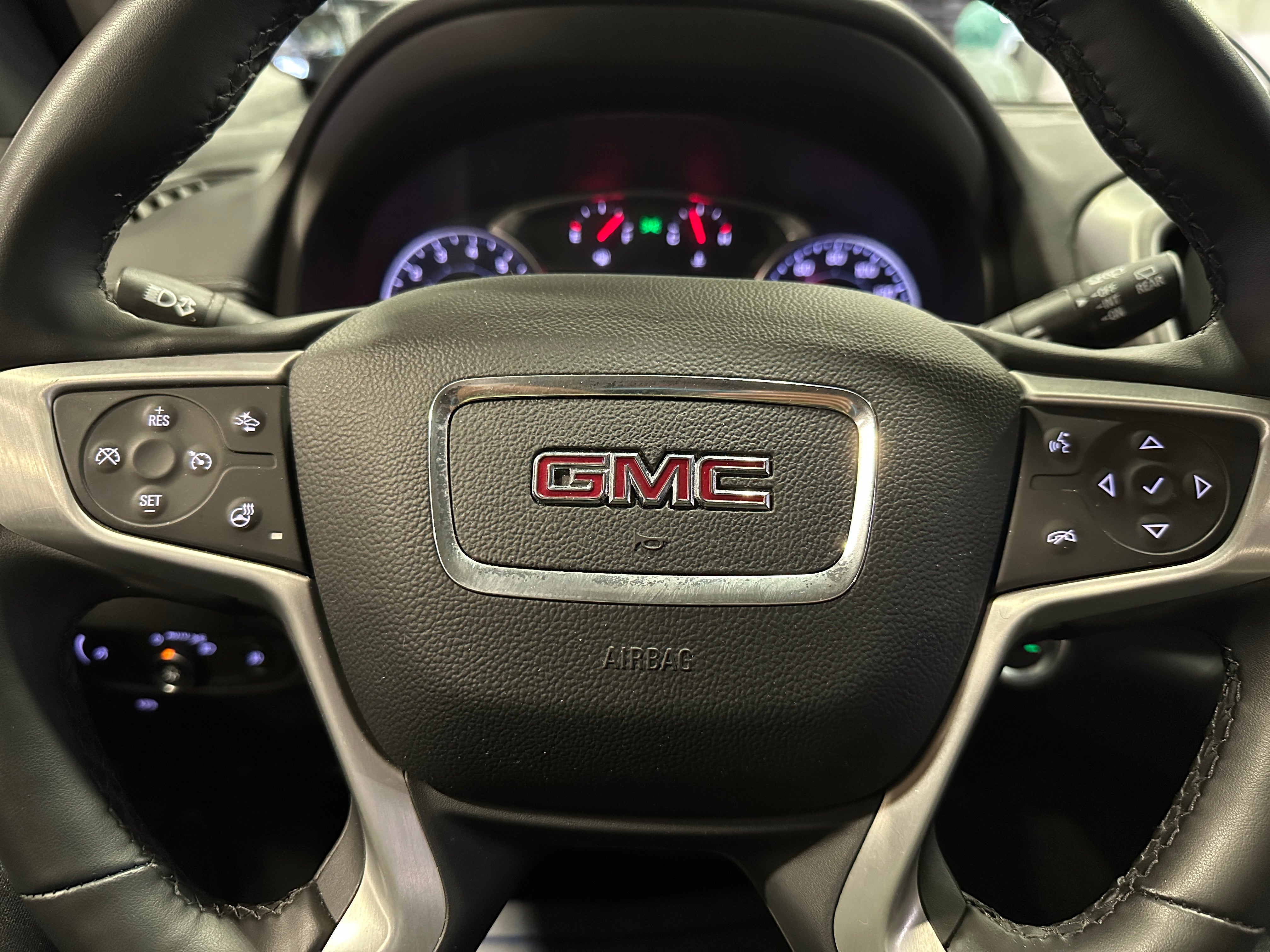 2024 GMC Terrain SLT 4