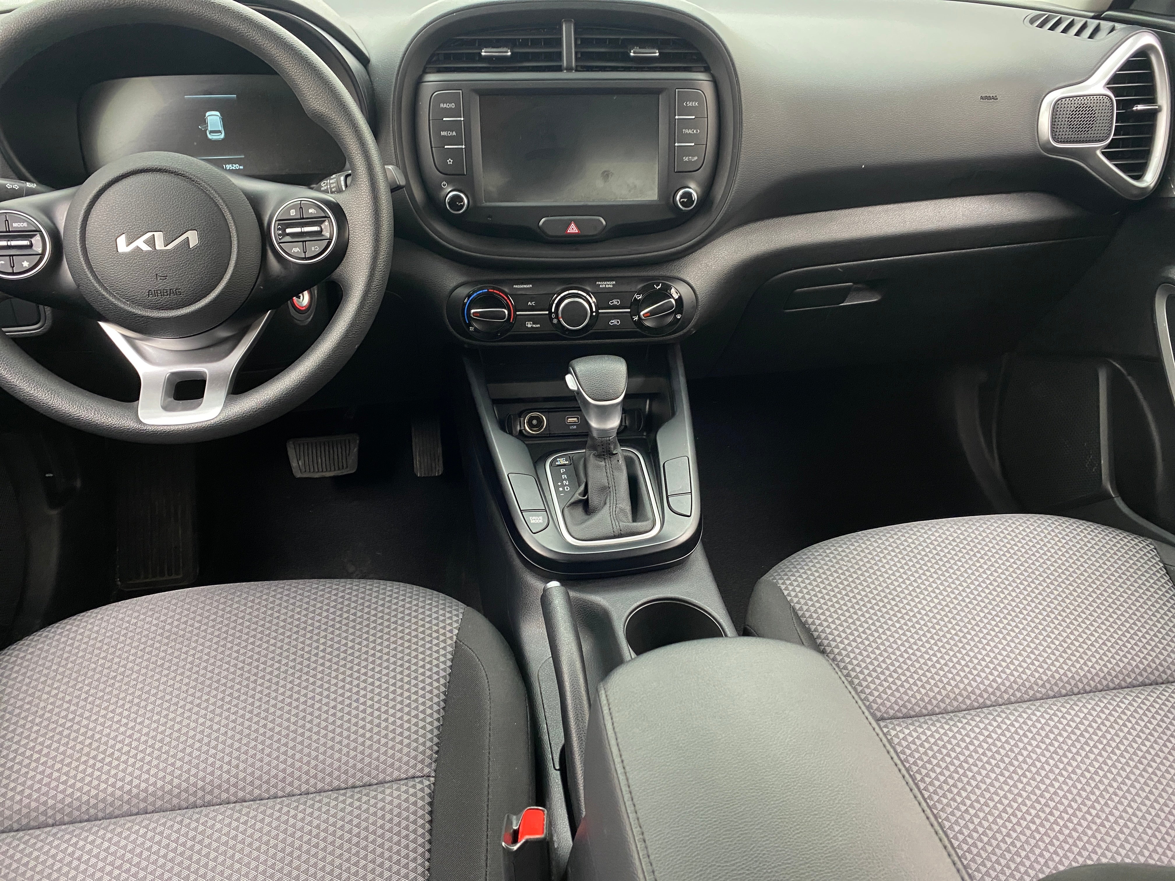 2024 Kia Soul LX 3
