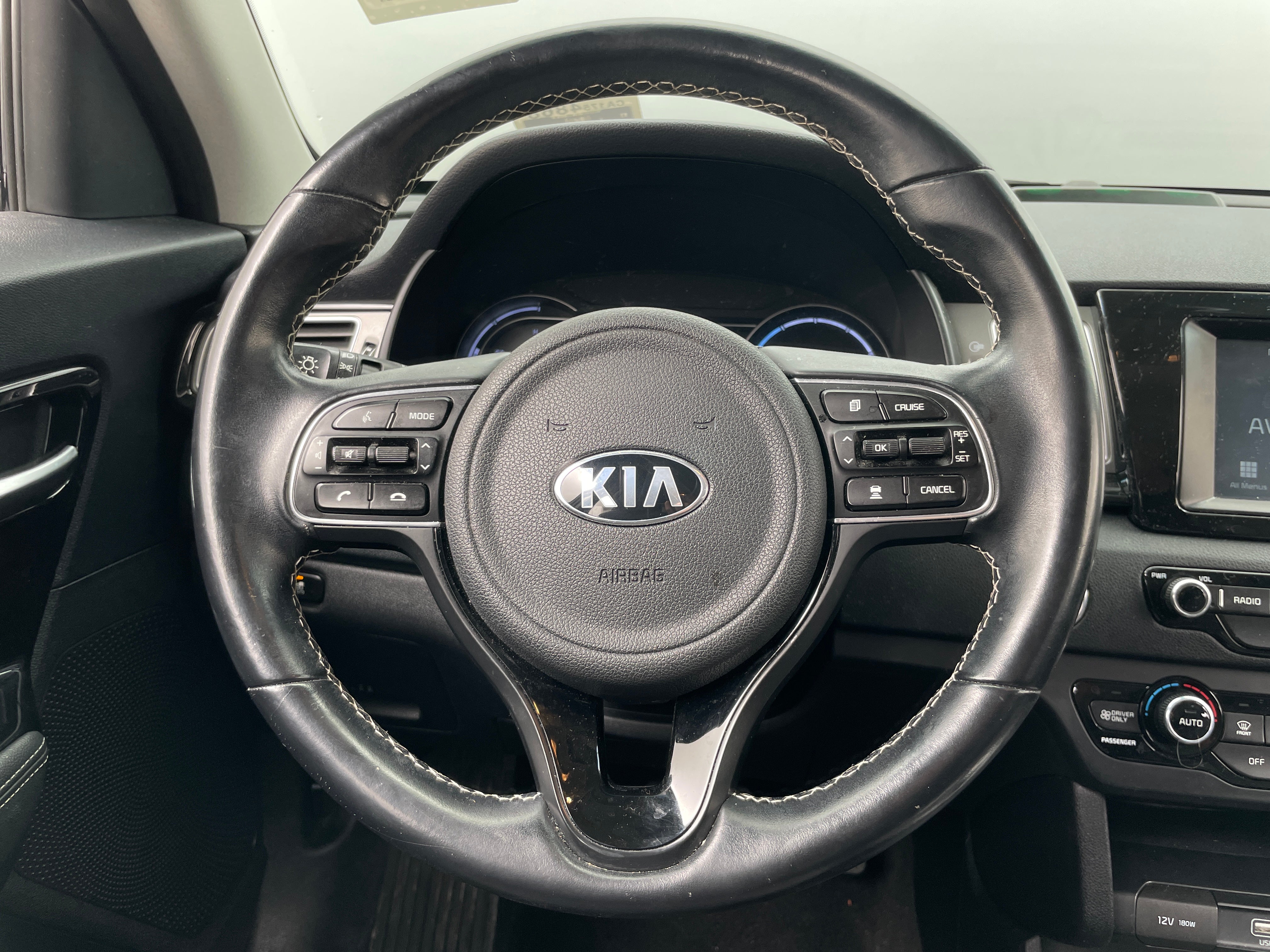 2019 Kia Niro EX 4