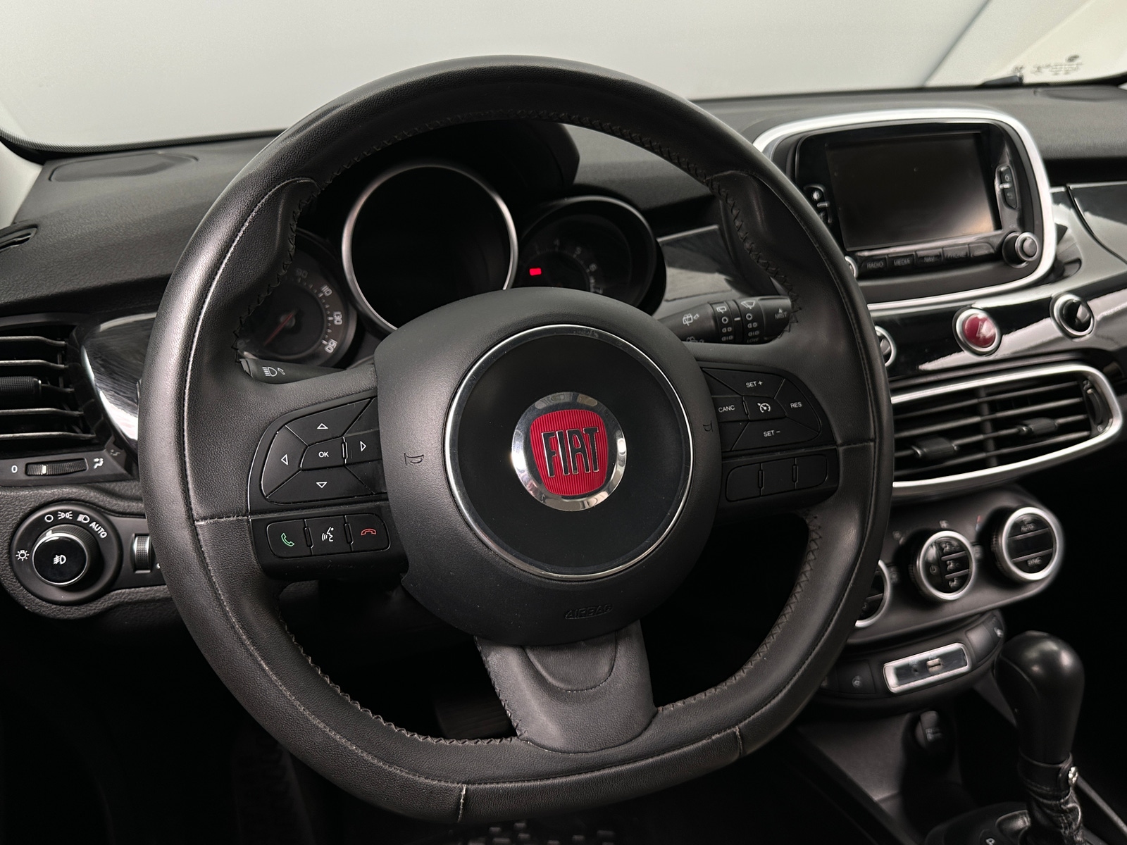 Thumbnail: 2016 Fiat 500X - 5