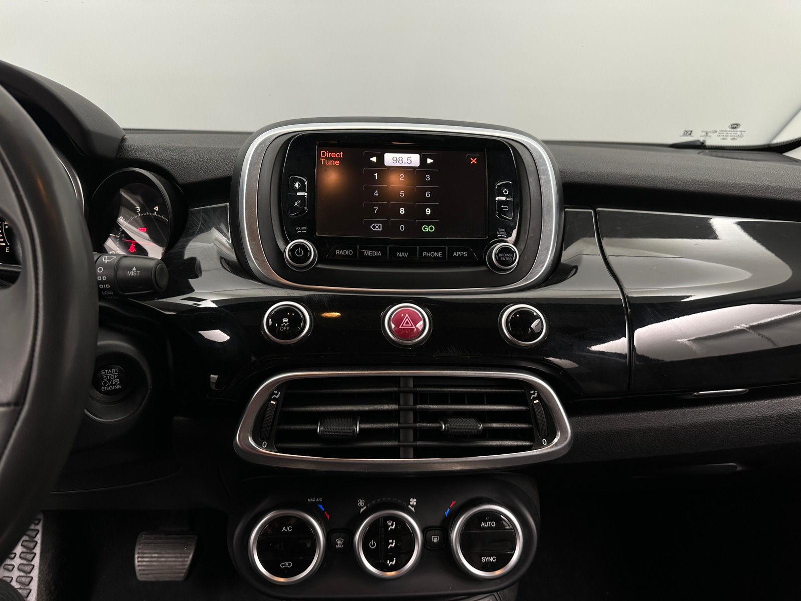 Thumbnail: 2016 Fiat 500X - 4