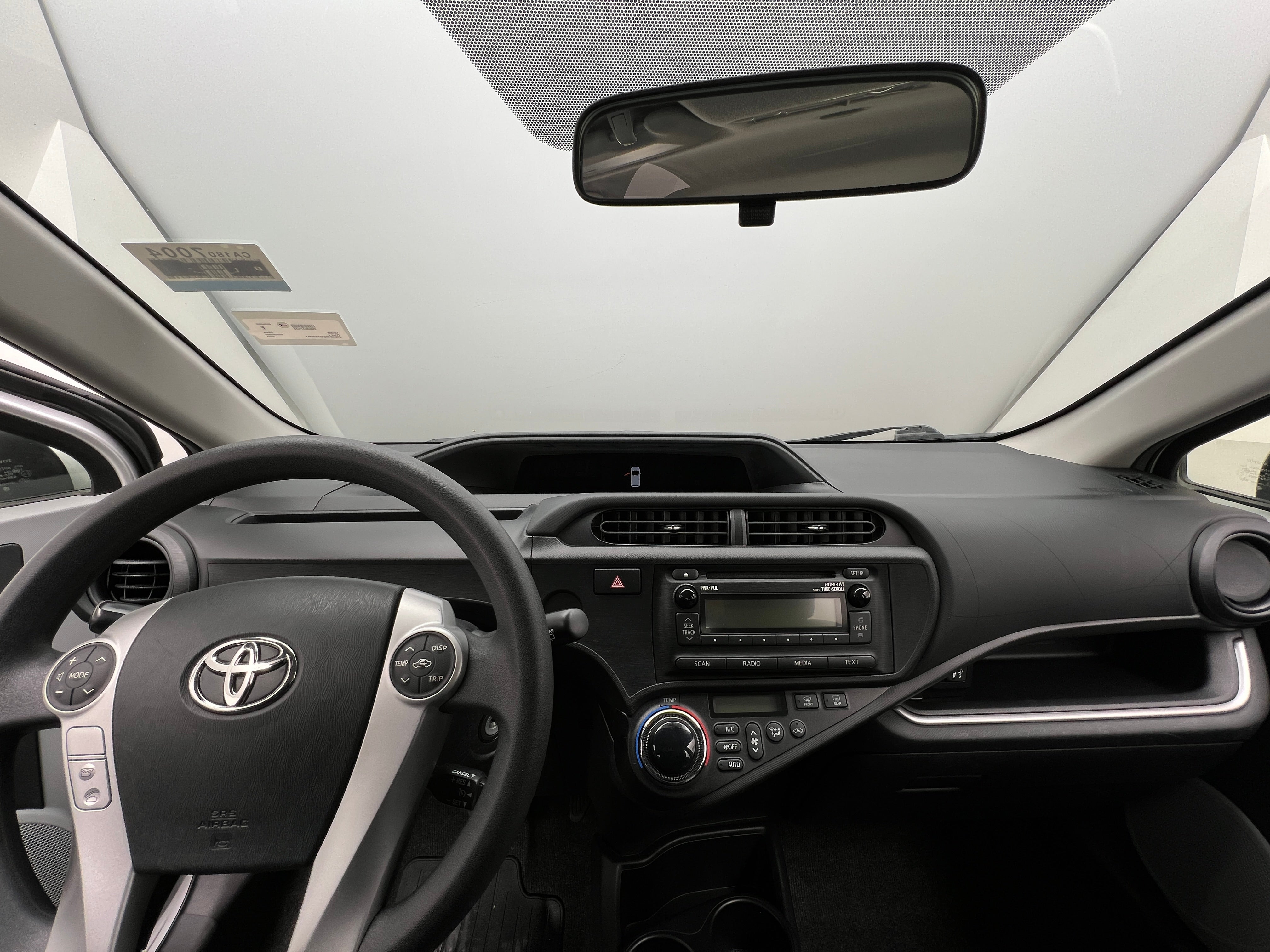 2014 Toyota Prius c Two 3