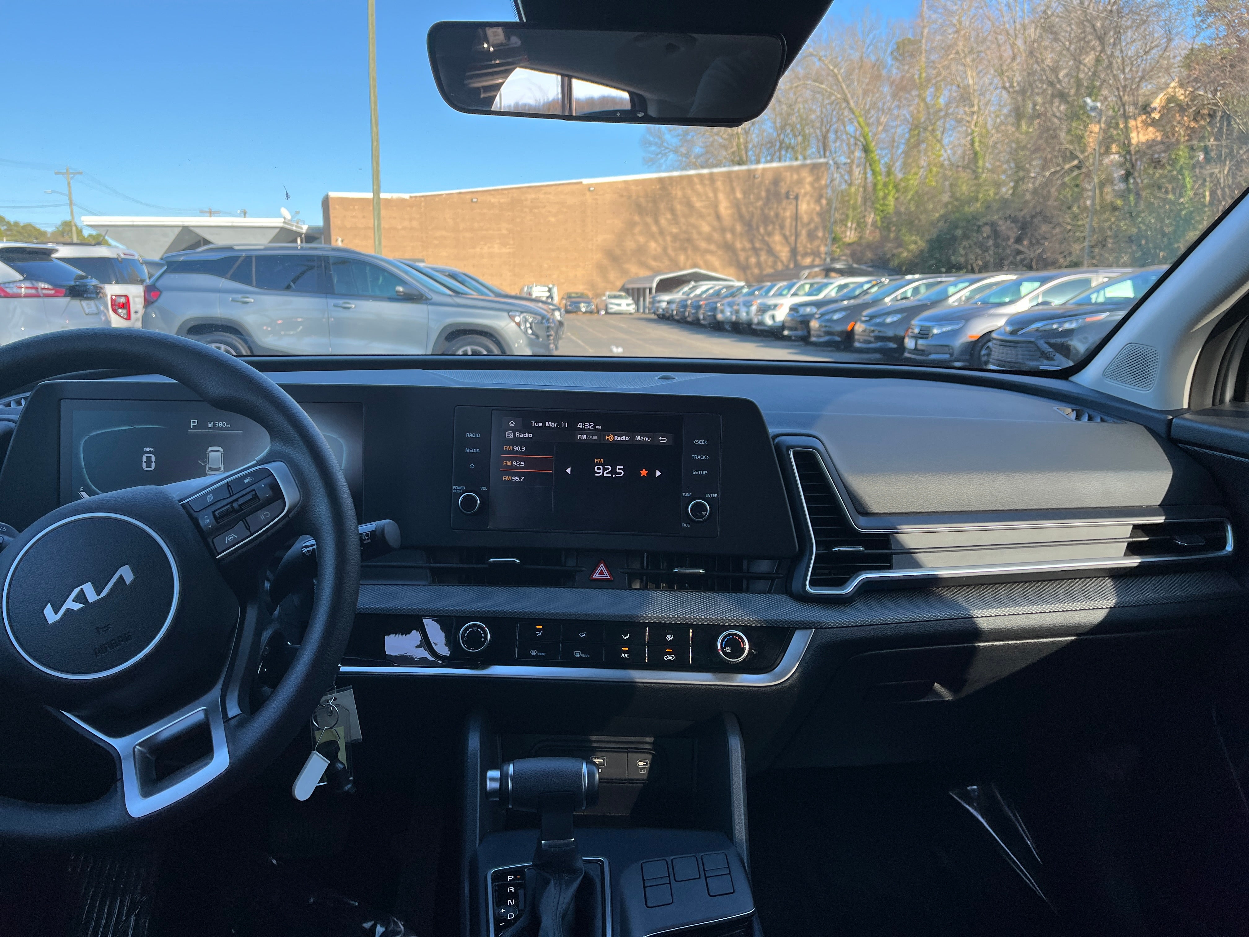2024 Kia Sportage LX 3
