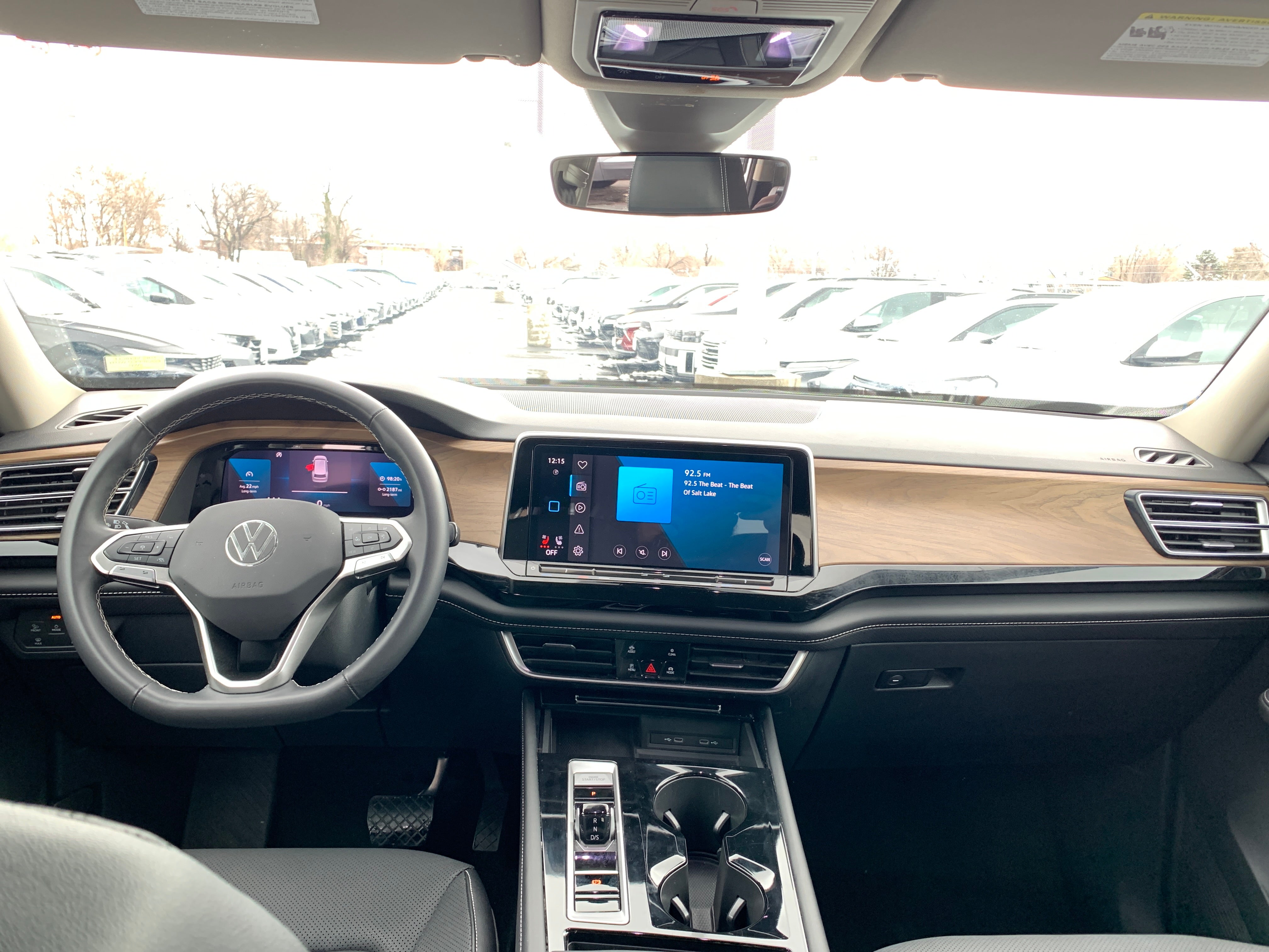 2024 Volkswagen Atlas SE 3