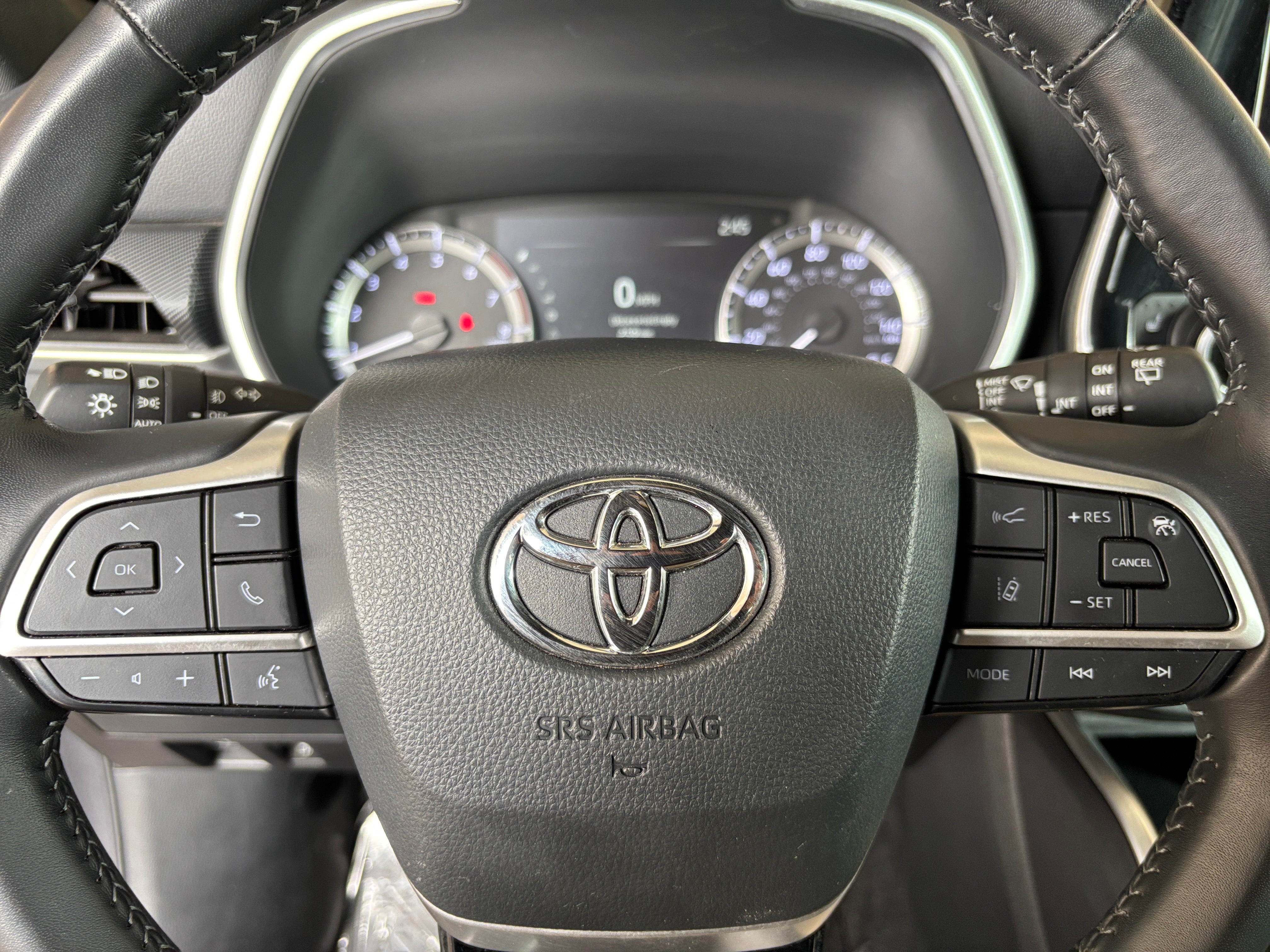 2024 Toyota Highlander XSE 4