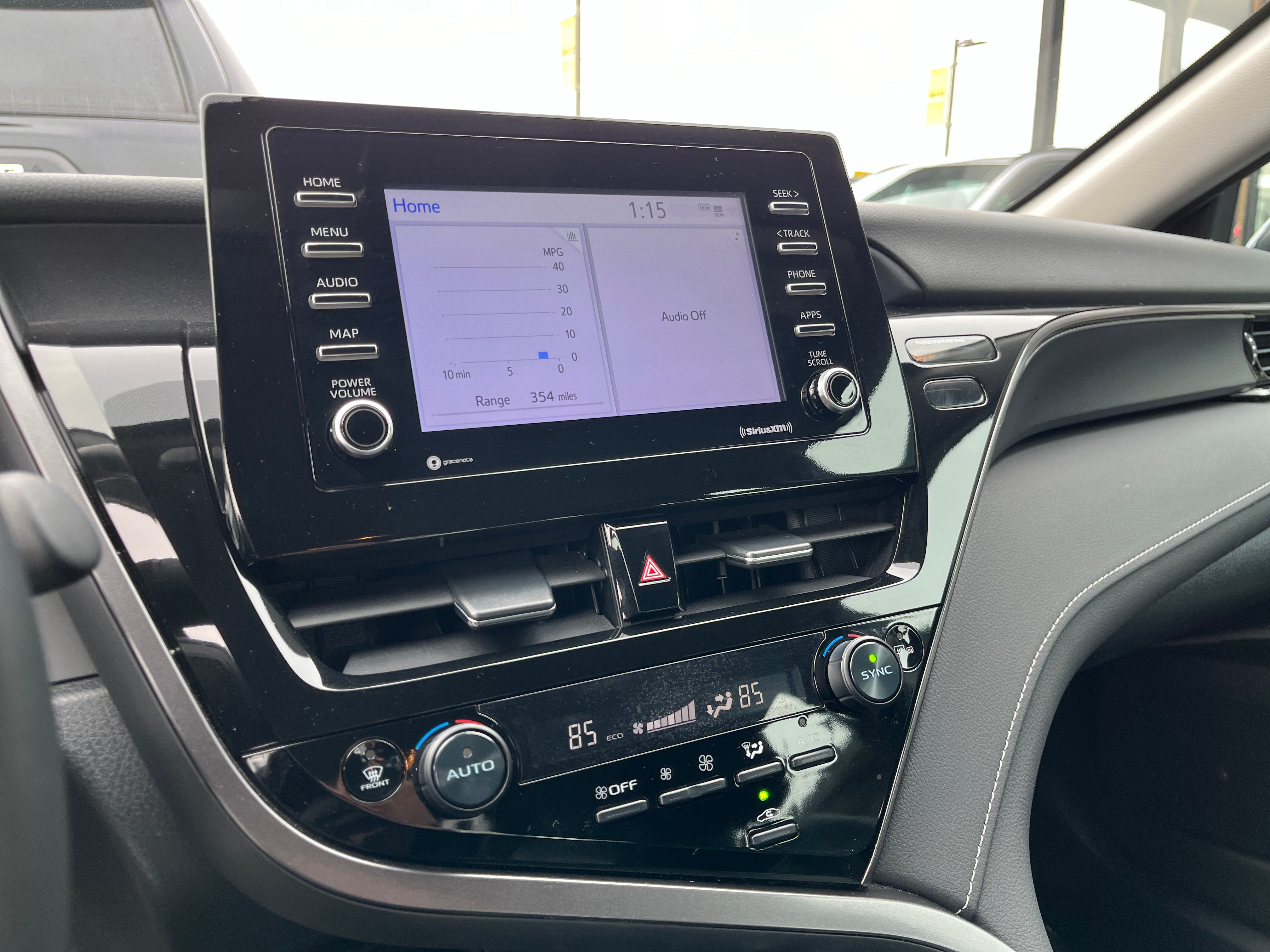 2024 Toyota Camry SE 4