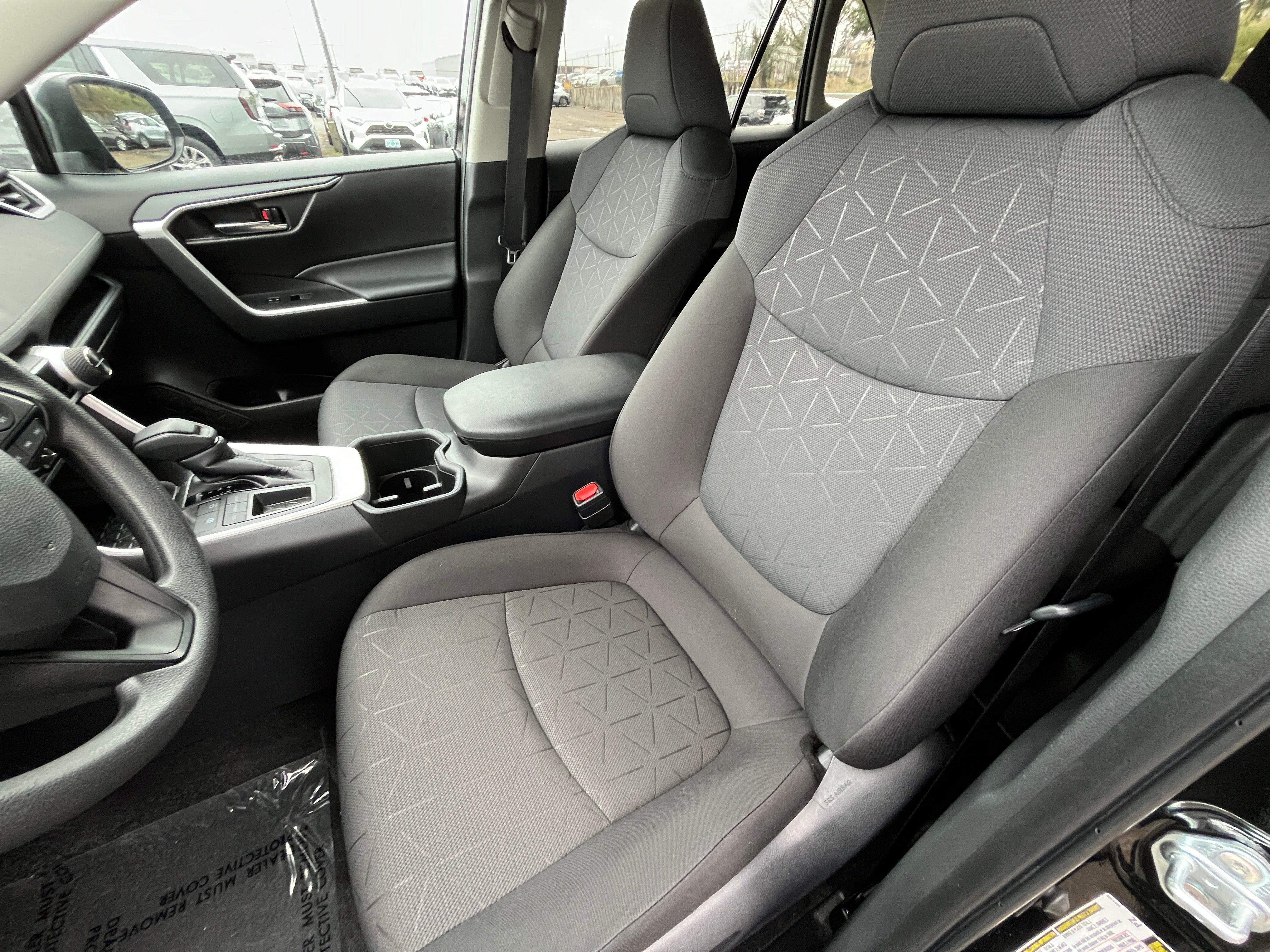 2024 Toyota RAV4 XLE 2