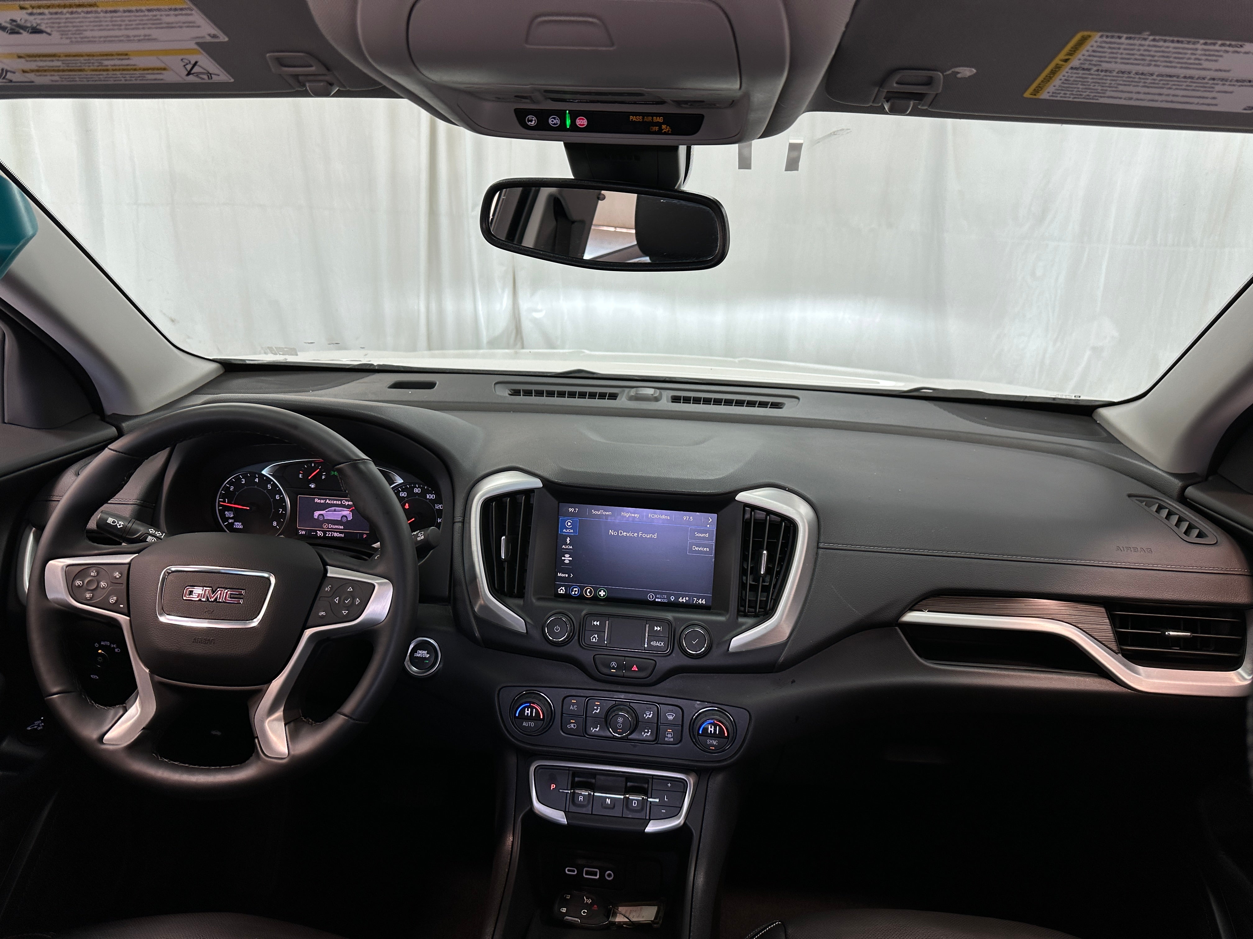 2024 GMC Terrain SLT 2