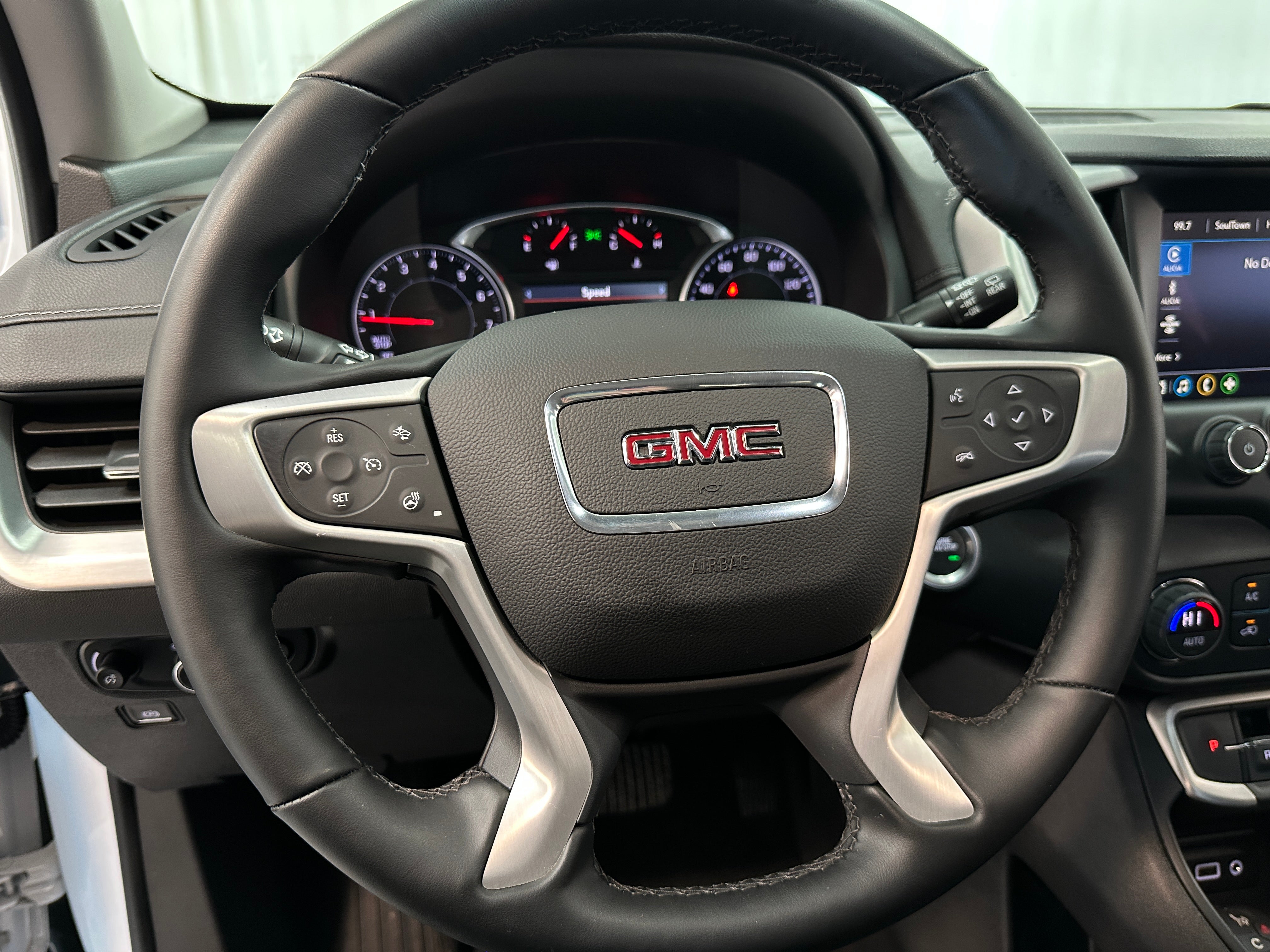 2024 GMC Terrain SLT 4