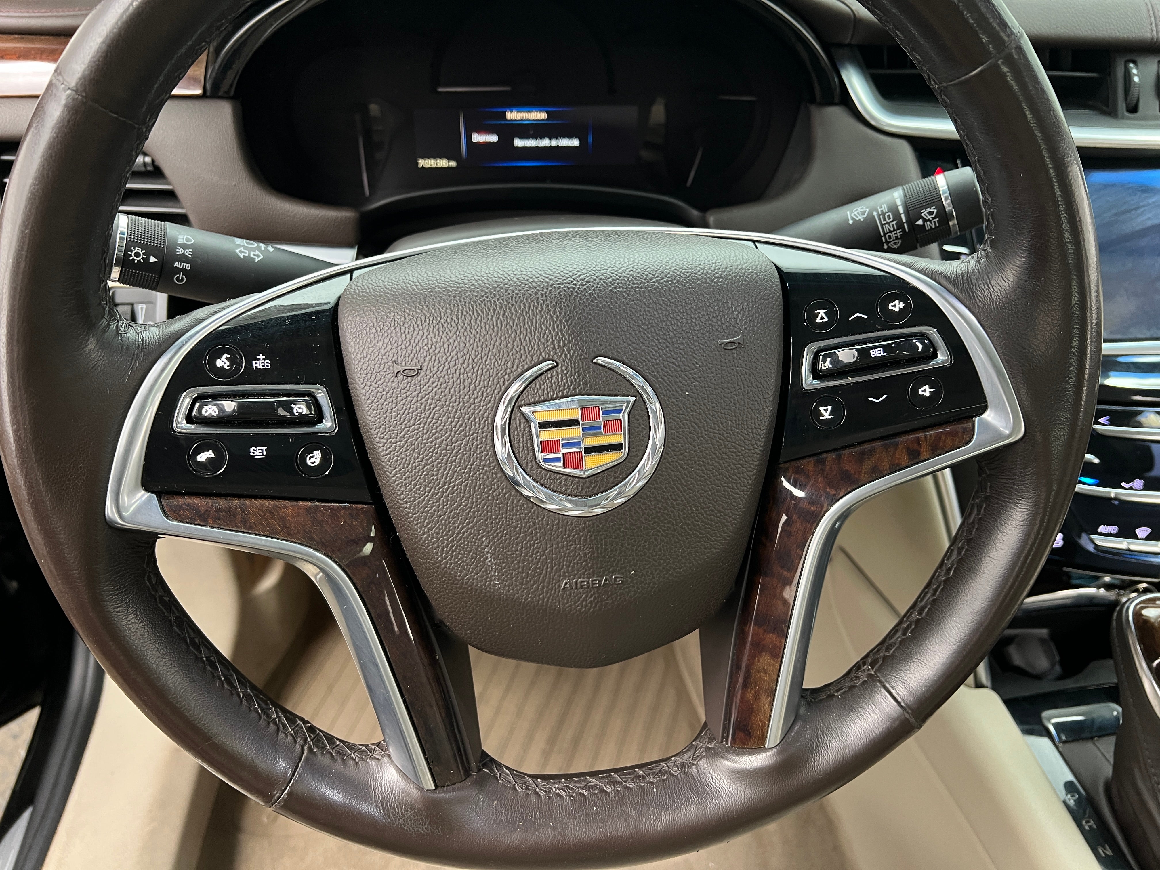 2014 Cadillac XTS Luxury 4